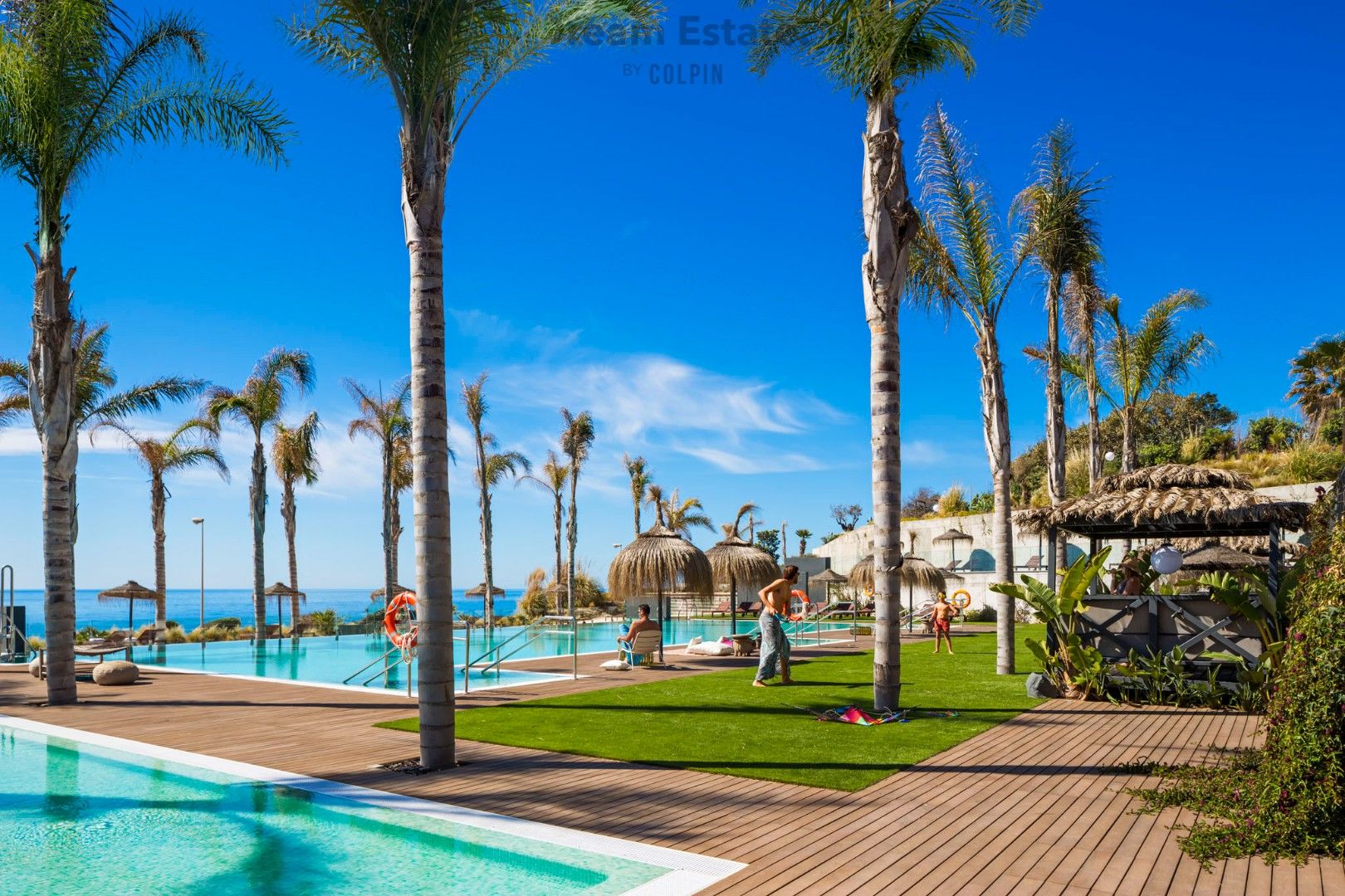 Nieuwe appartementen op een steenworp van strand en zee. foto 12