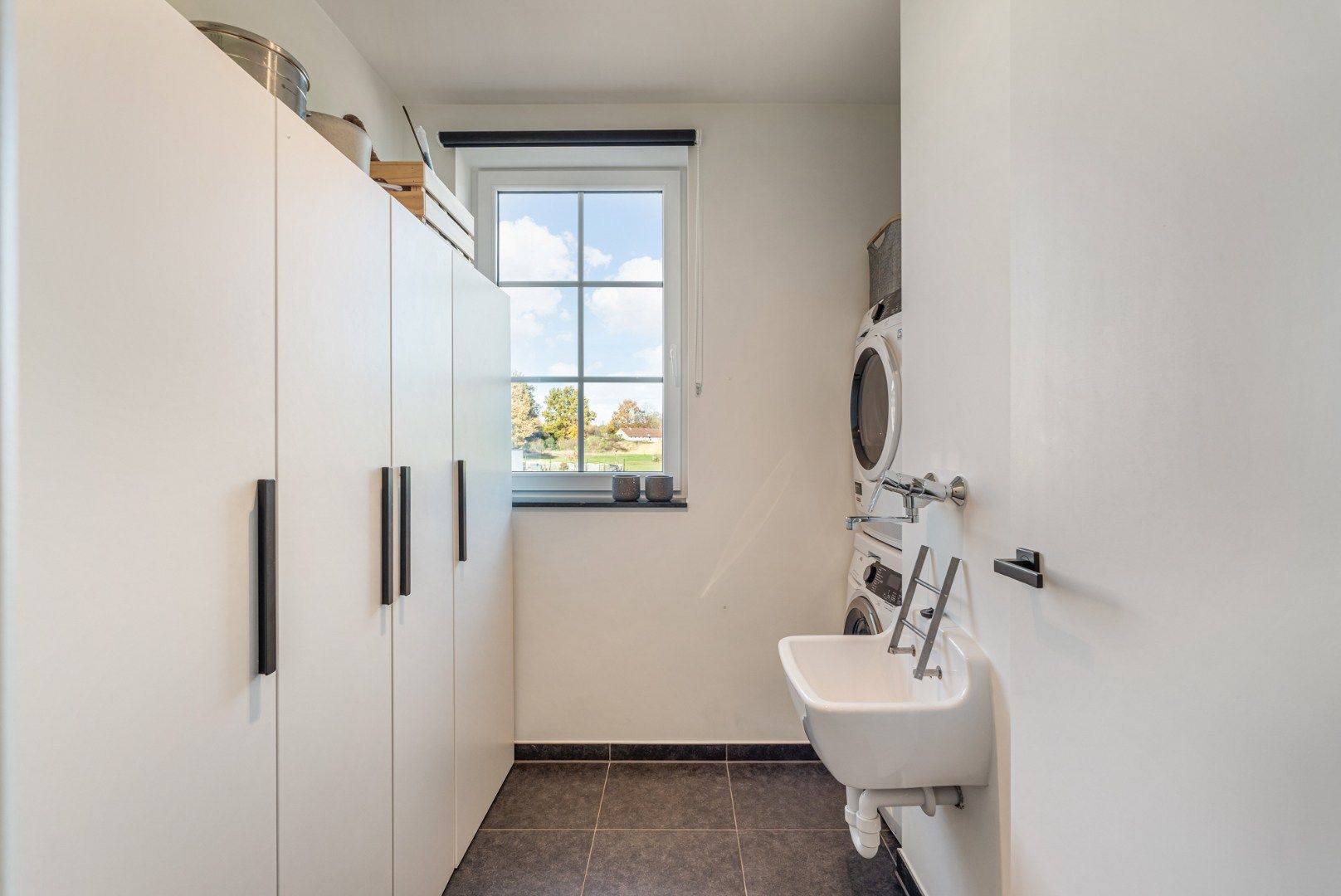 Stijlvol, ruim duplex-appartement met 2 slaapkamers in een kleinschalige residentie nabij het centrum van Opglabbeek!  foto 7