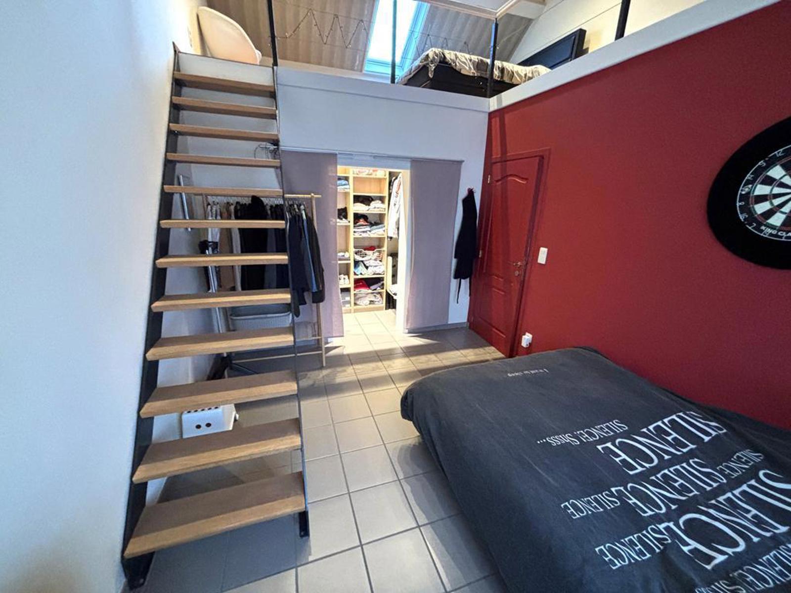 Zeer verzorgde woning met ruime garage en aangelegd terras foto 16