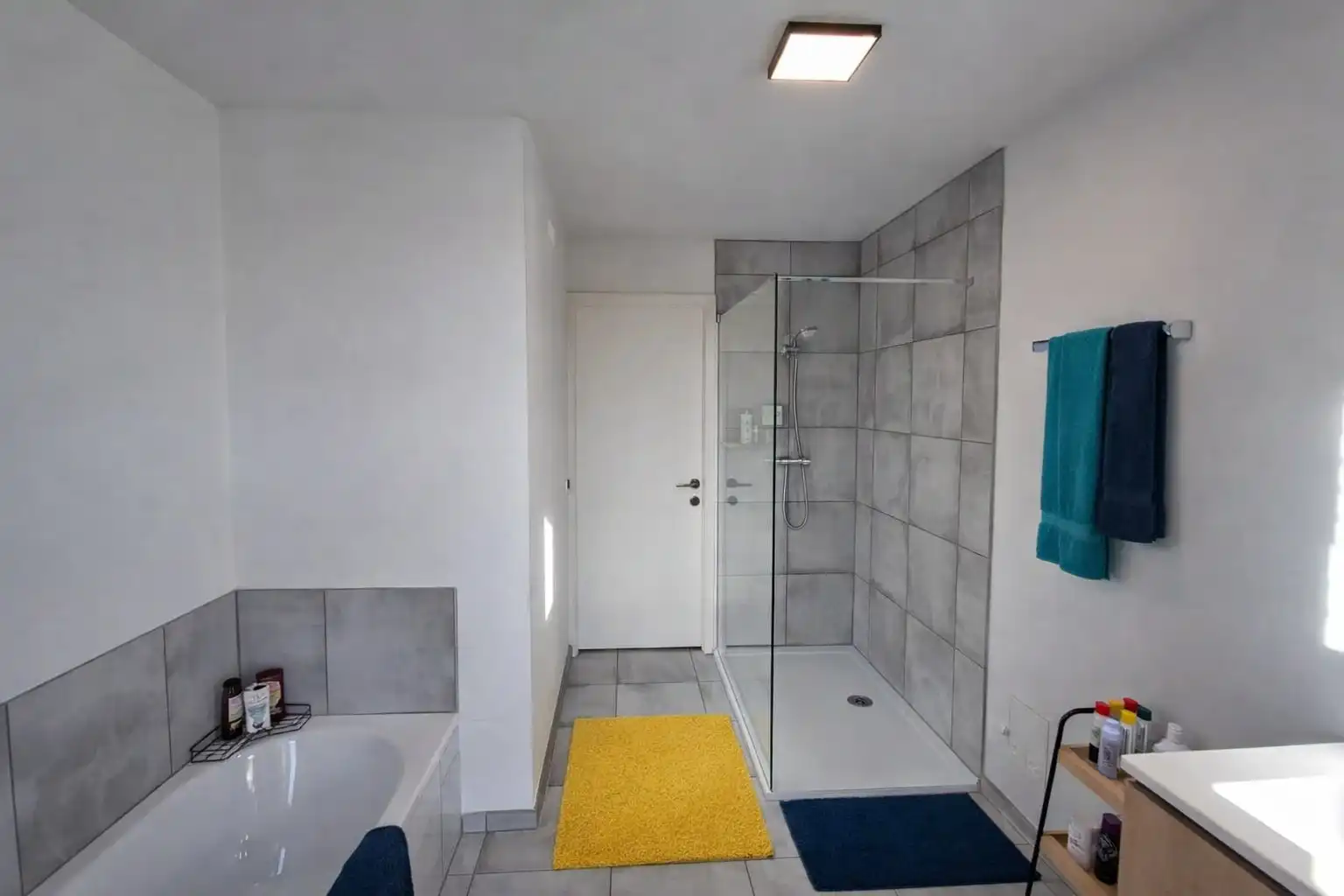 NIEUWBOUWWONING IN HARTJE POESELE MET 3 SLPKS, TUIN & CARPORT foto 6