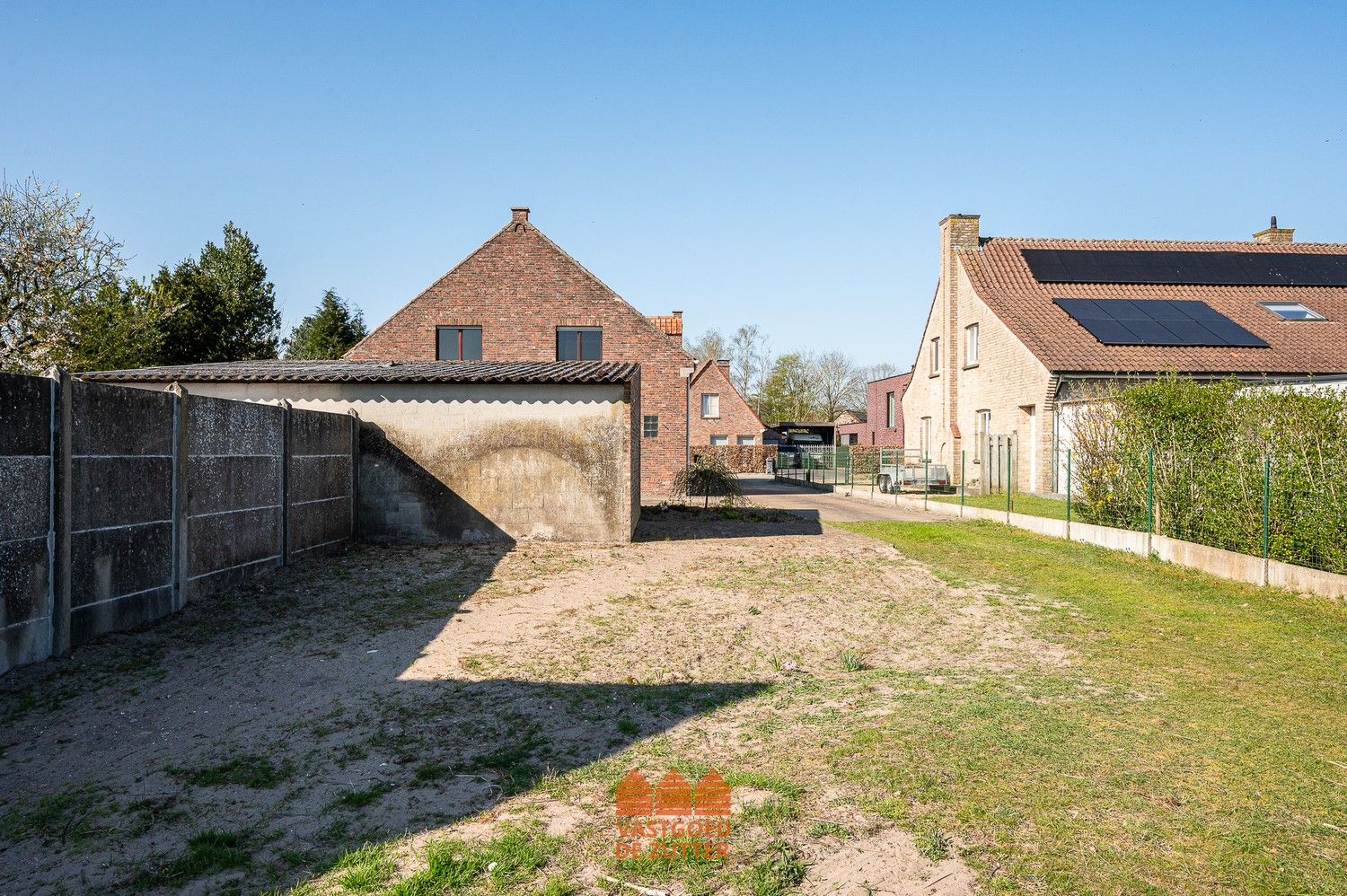 Te renoveren halfopen woning met prachtig vergezicht op unieke locatie foto 26