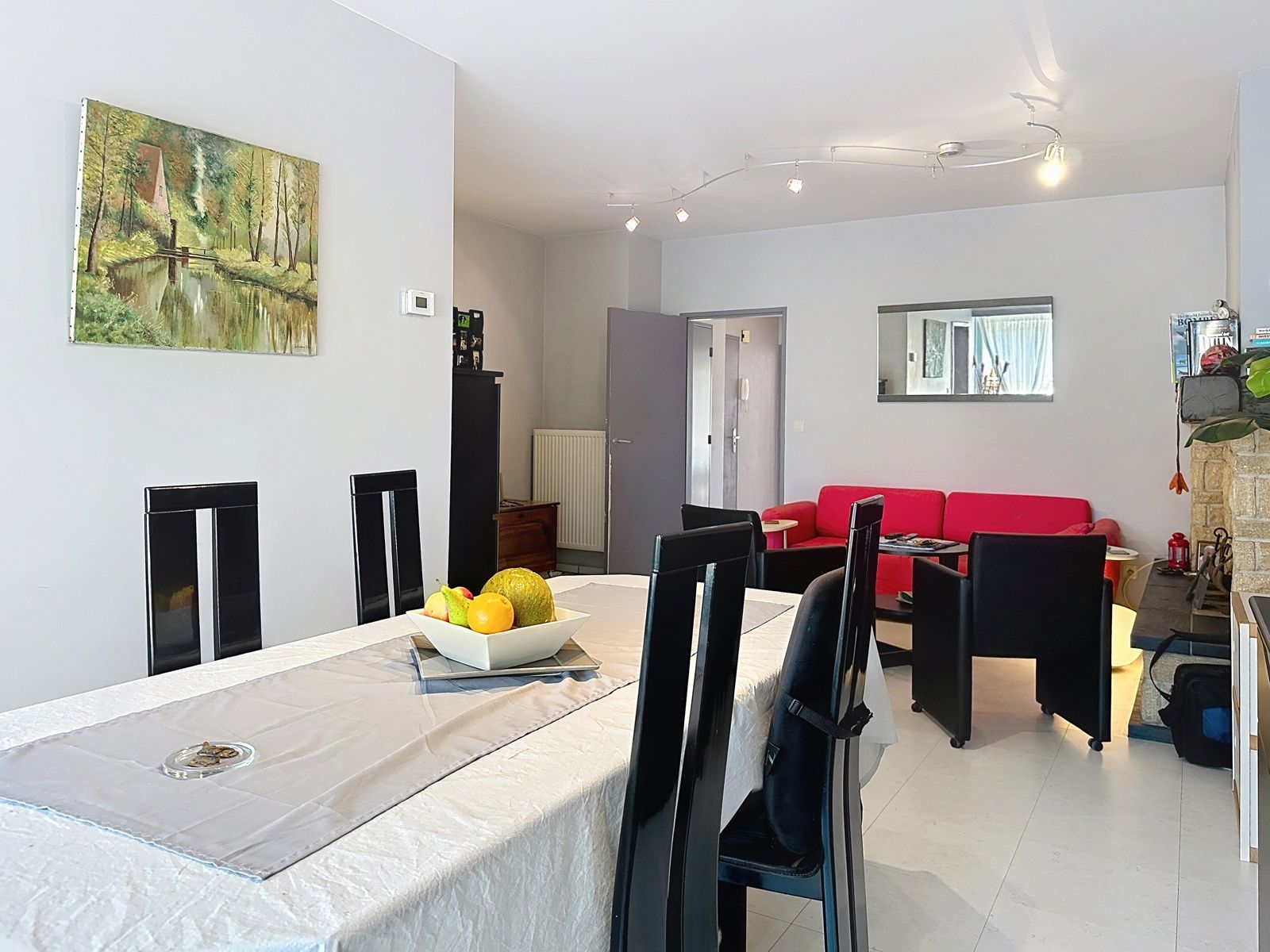 Gelijkvloersappartement met tuin en garagebox in rustige woonwijk te Schelle foto 2
