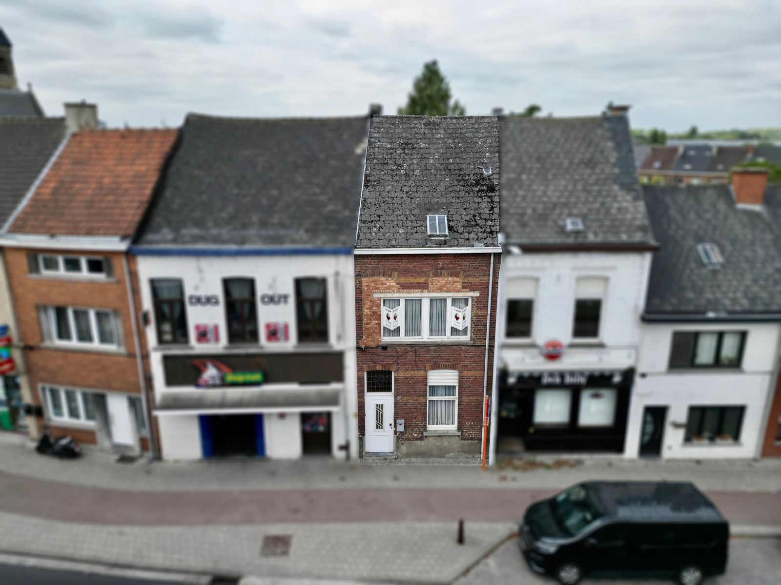 Centraal gelegen rijwoning met 2 SLPK én mooie stadstuin! foto 21