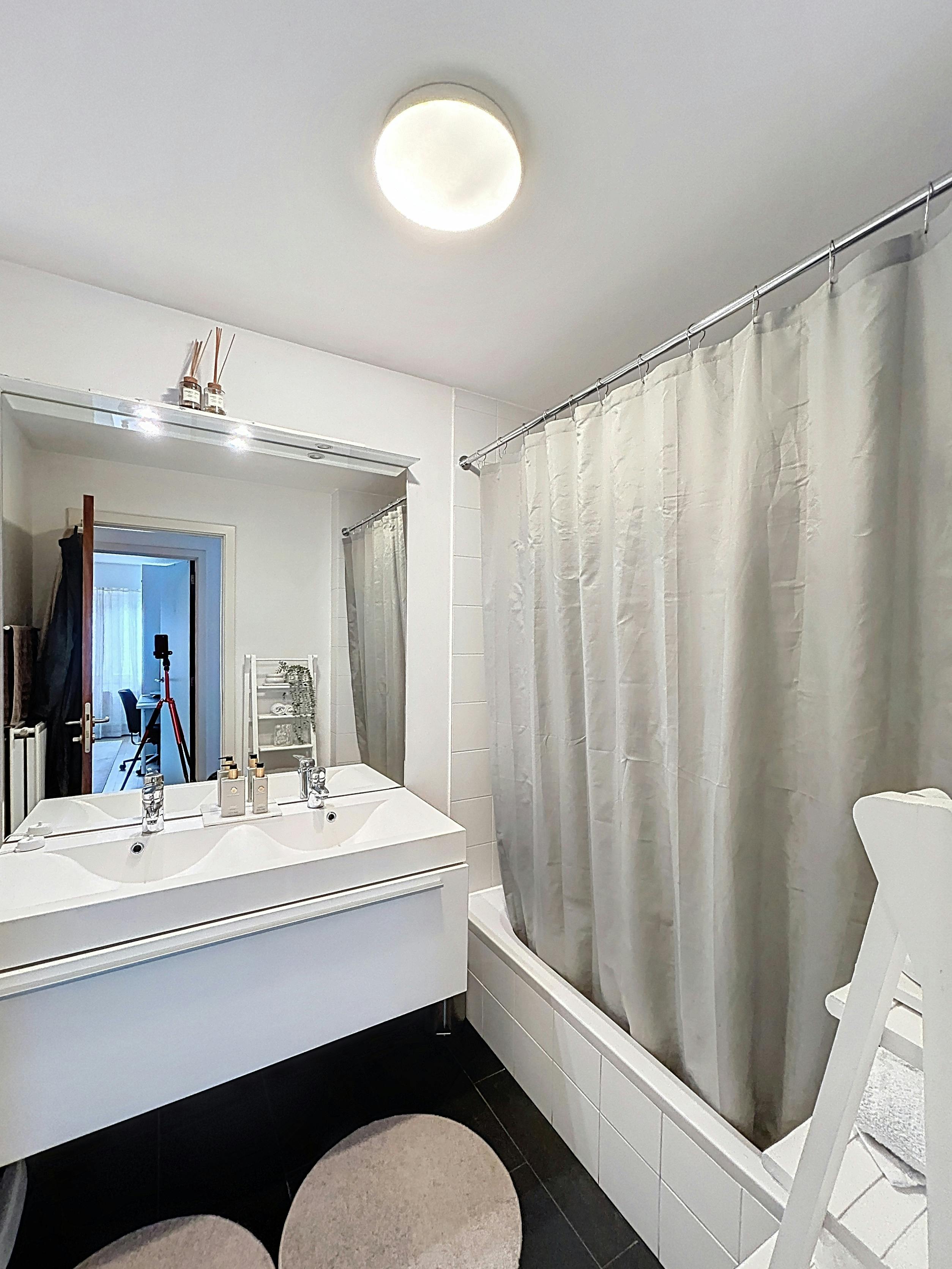 Te koop: 2 Slaapkamer appartement in Anderlecht! foto 8