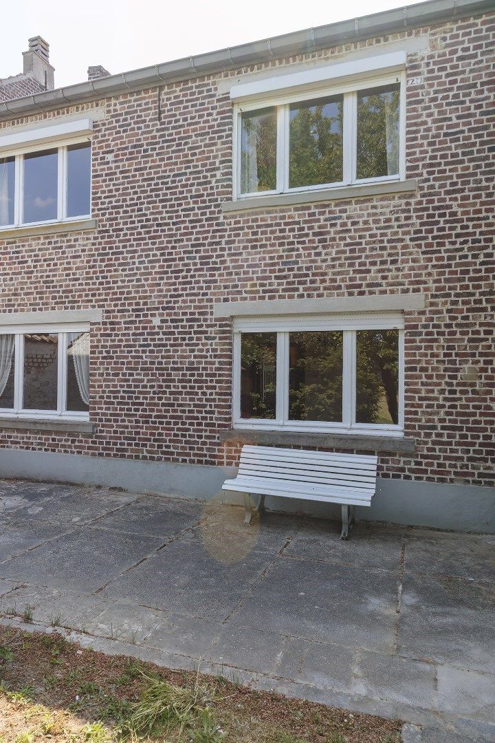 Woning,  mogelijks op te splitsen naar 2 woningen foto 11