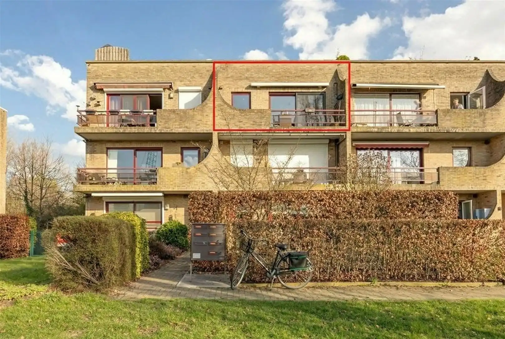 Appartement met 2 terrassen in doodlopende straat foto 2