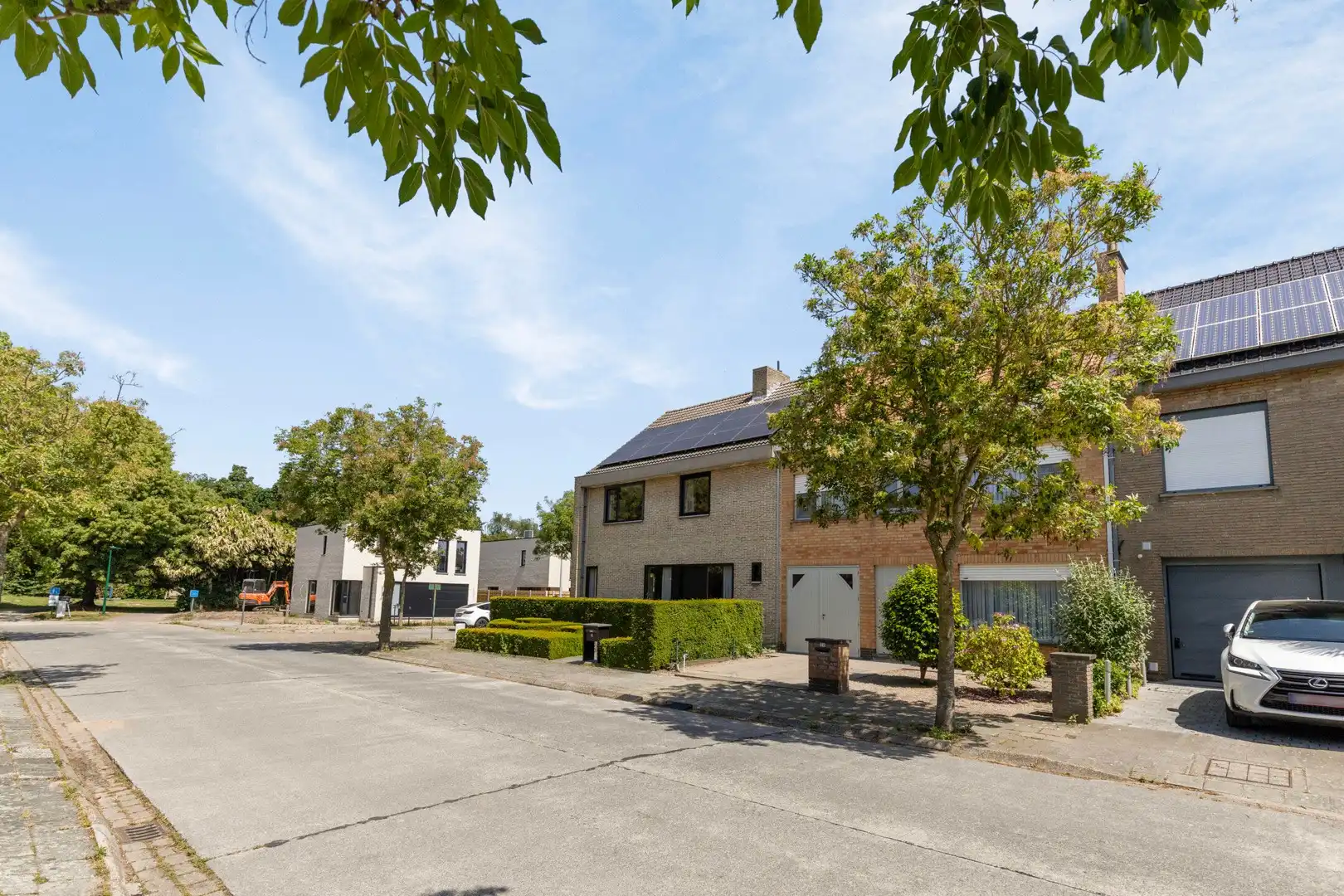 Instapklare gerenoveerde gezinswoning op toplocatie in Sint-Andries foto 23