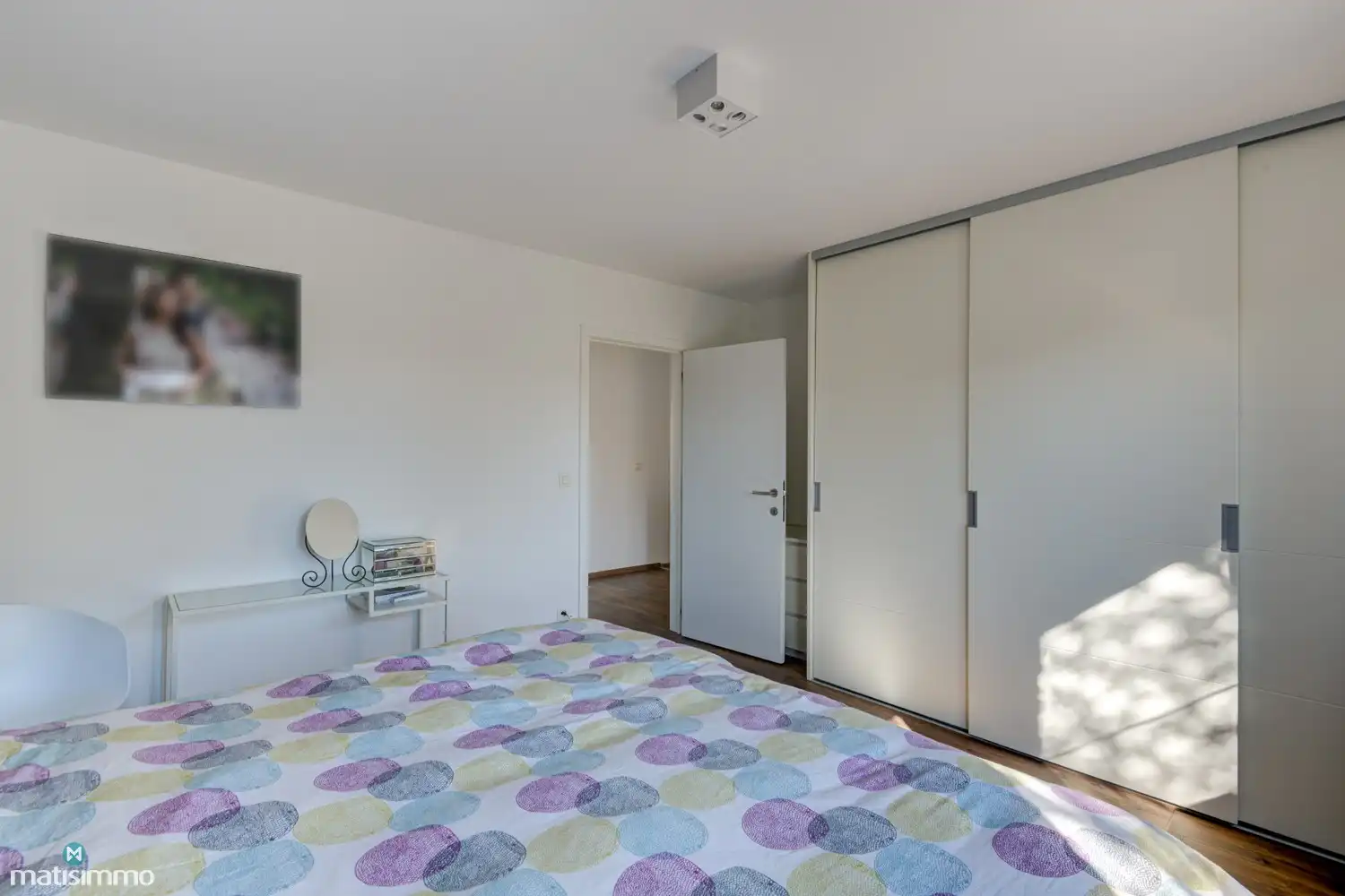 RUIME NIEUWBOUWWONING MET 3 SLAAPKAMERS, TUIN EN CARPORT MET AUTOMATISCHE POORT NABIJ HET CENTRUM VAN BILZEN foto 21