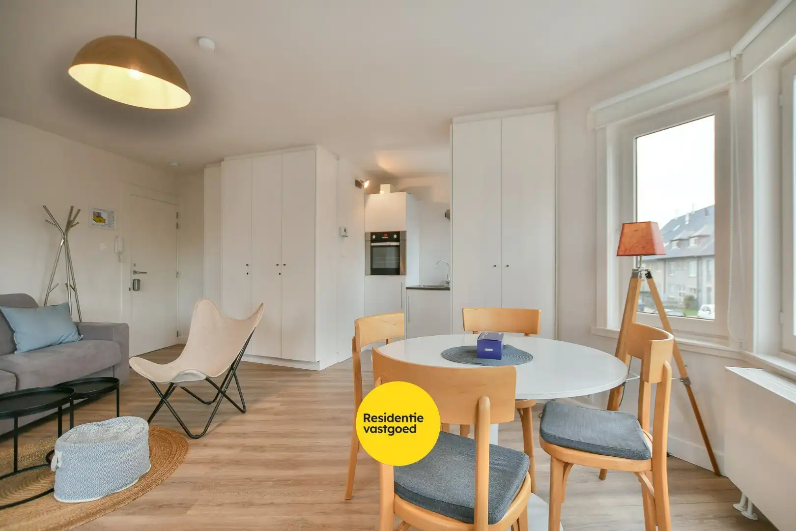 Lichtrijk éénslaapkamerappartement nabij centrum en bos in De Haan foto 6