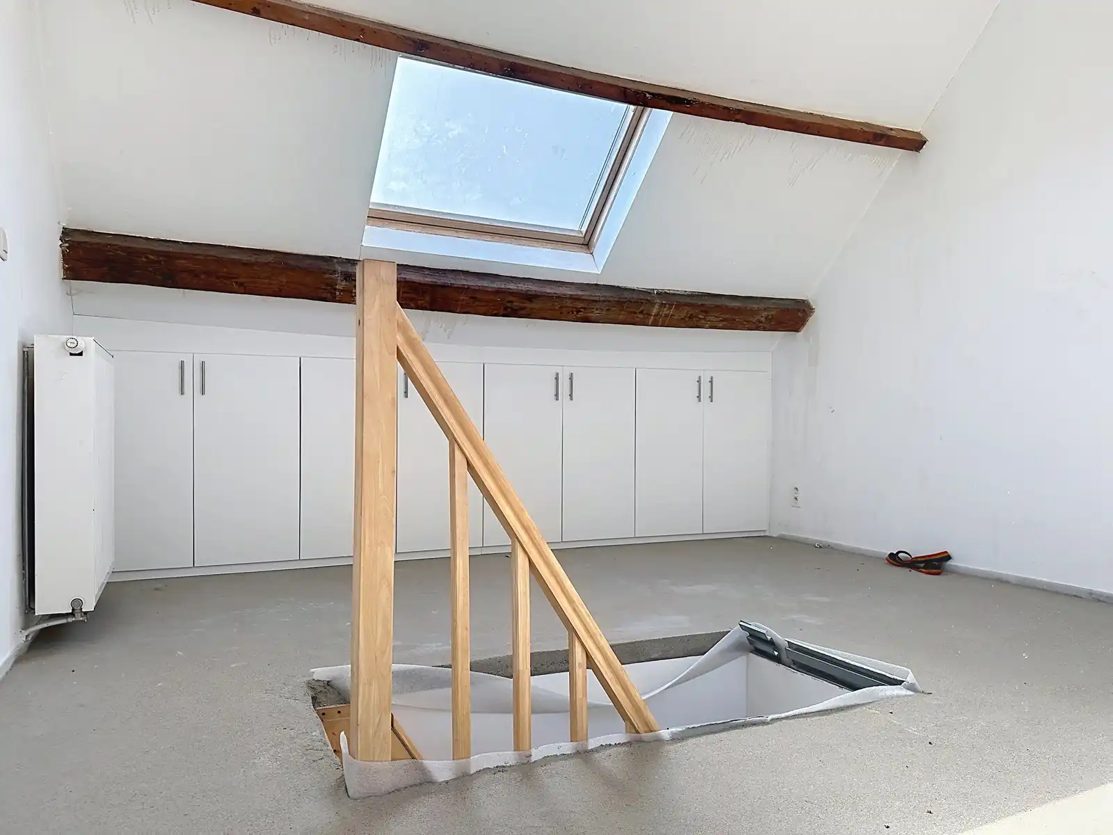 Instapklare, gerenoveerde woning met gezellige koer in hartje Niel! foto 30
