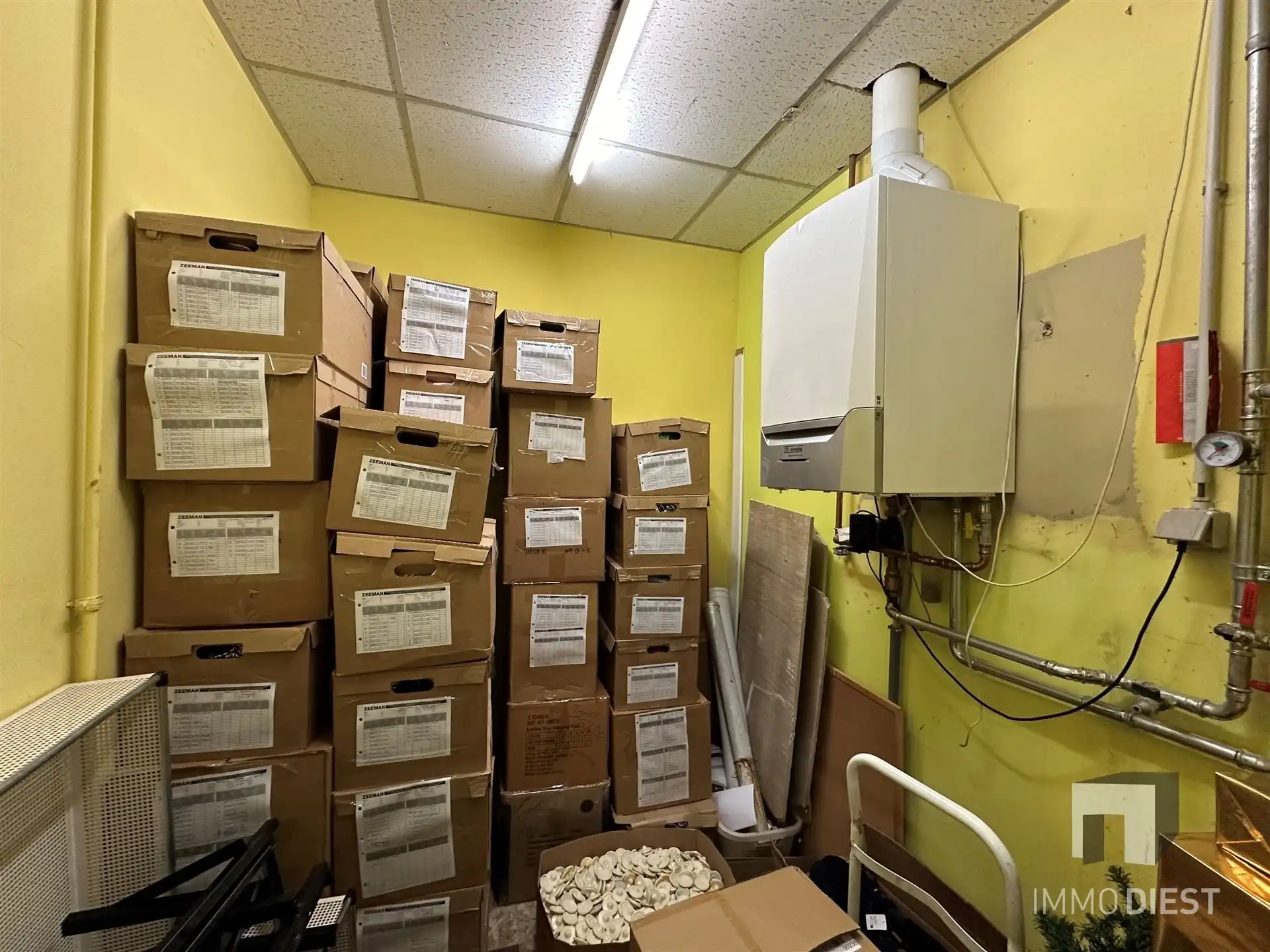 Retail met ca 260m² en constante huurder foto 12