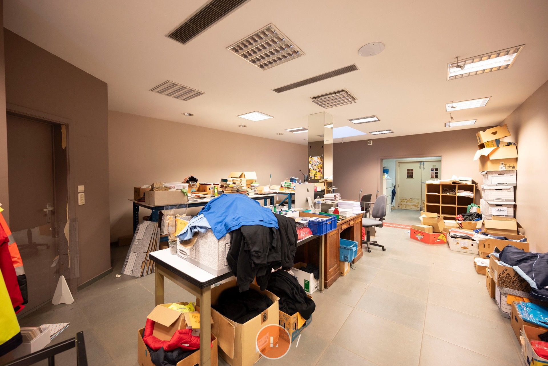 Handelspand met instapklaar zeer ruim duplexappartement. foto 18