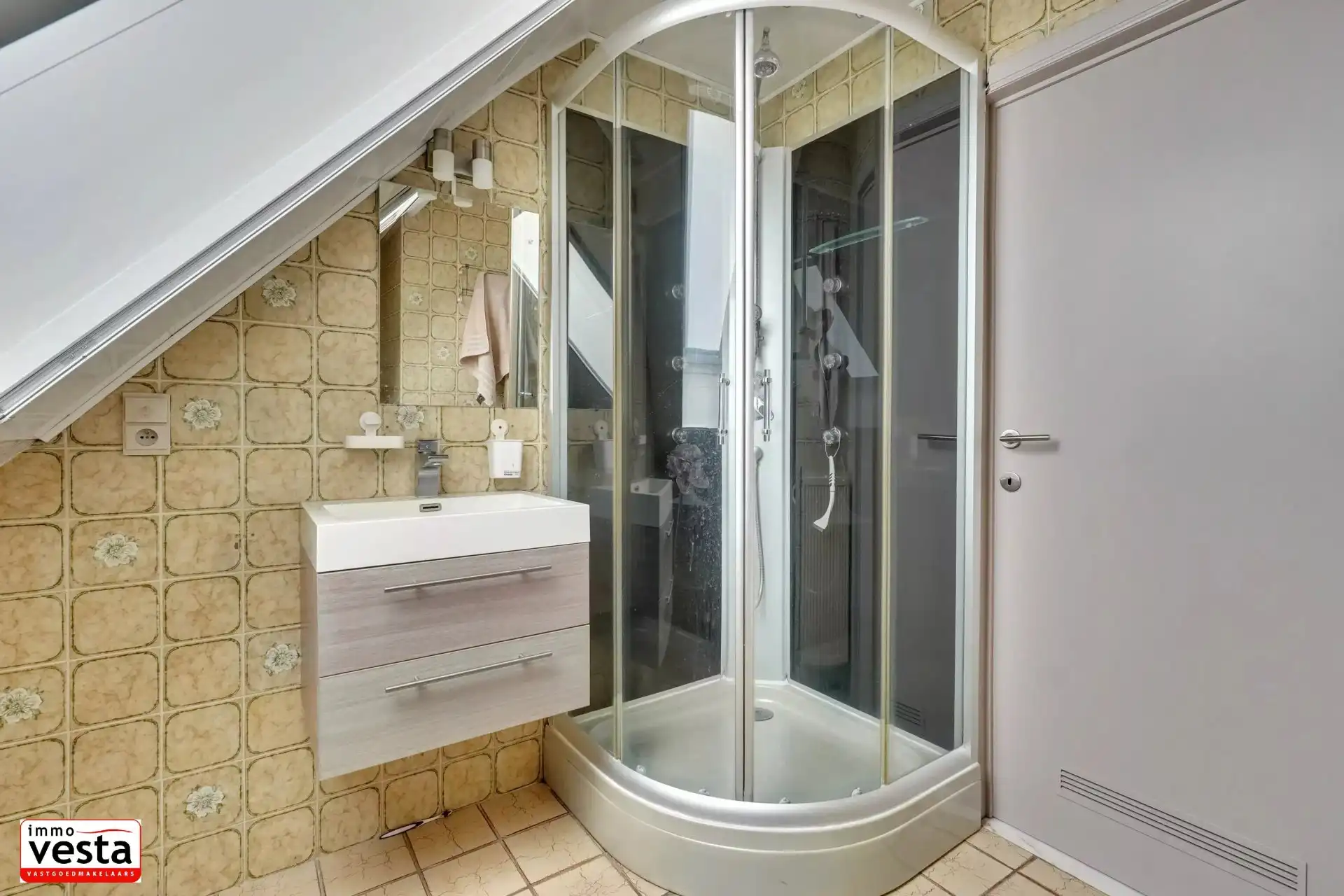 Instapklare woning met garage foto 15