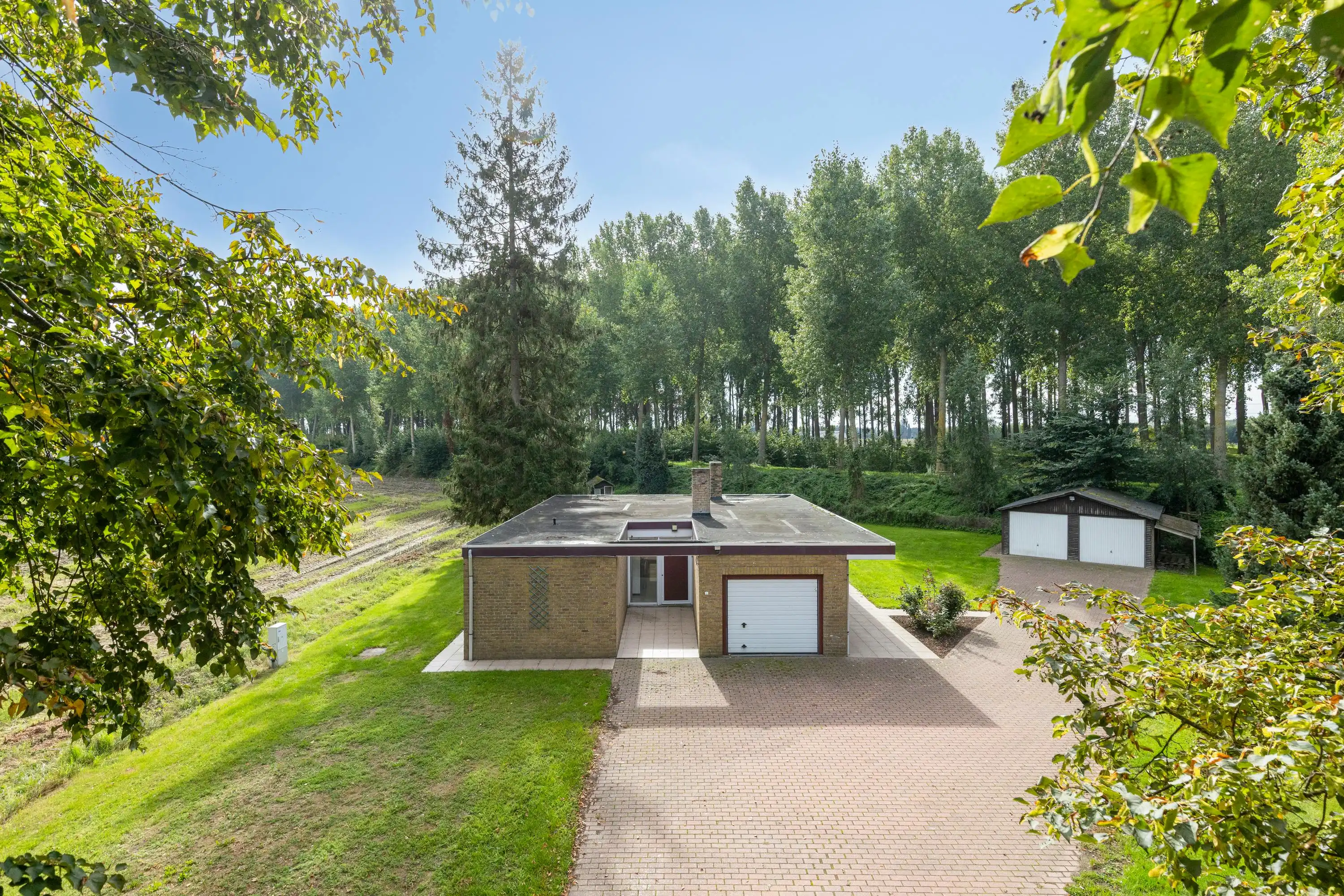 Idyllisch gelegen huis te Moerkerke (Damme) foto 4