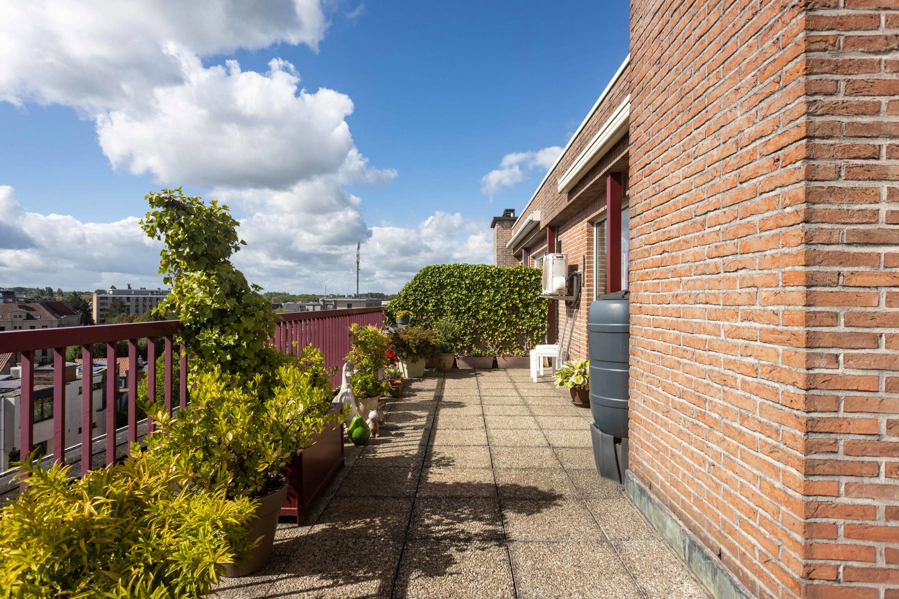 Ruim 1-slaapkamerappartement met 2 terrassen en uitzicht foto 17