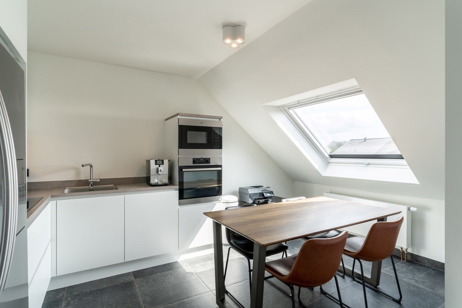 Smaakvol en zeer degelijk gerenoveerd  1-slaapkamer  appartement  foto 5