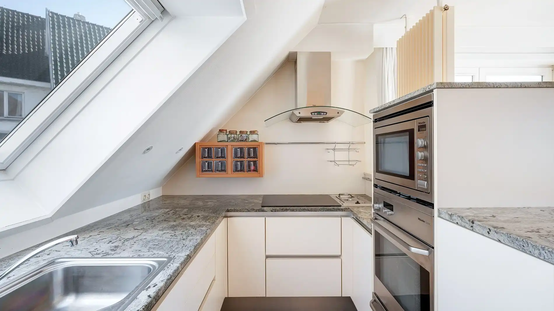 Fantastisch gelegen appartement met open zichten foto 10