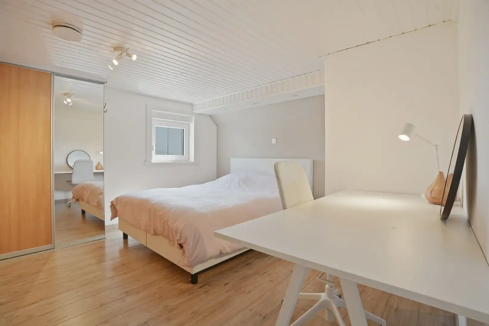 Instapklare open bebouwing met 5 slaapkamers op 1919m² te Merkem. foto 11