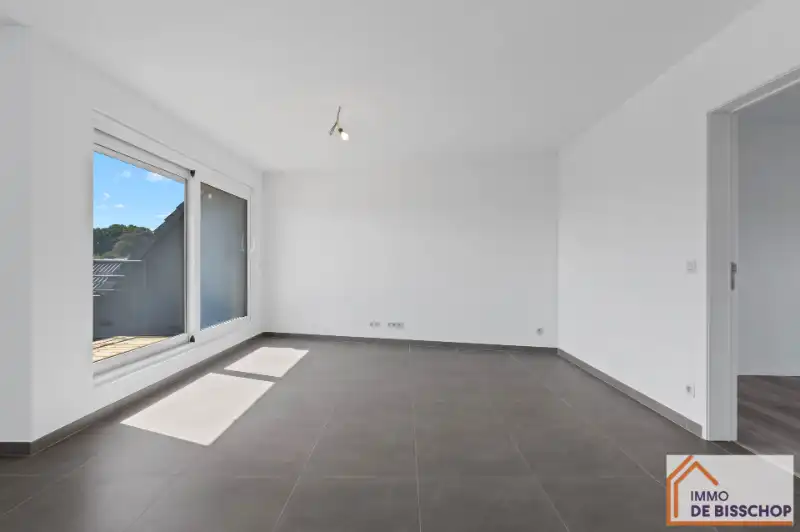 Prachtig duplex appartement met 3 slaapkamers, 2 badkamers en mooi zonneterras foto 7