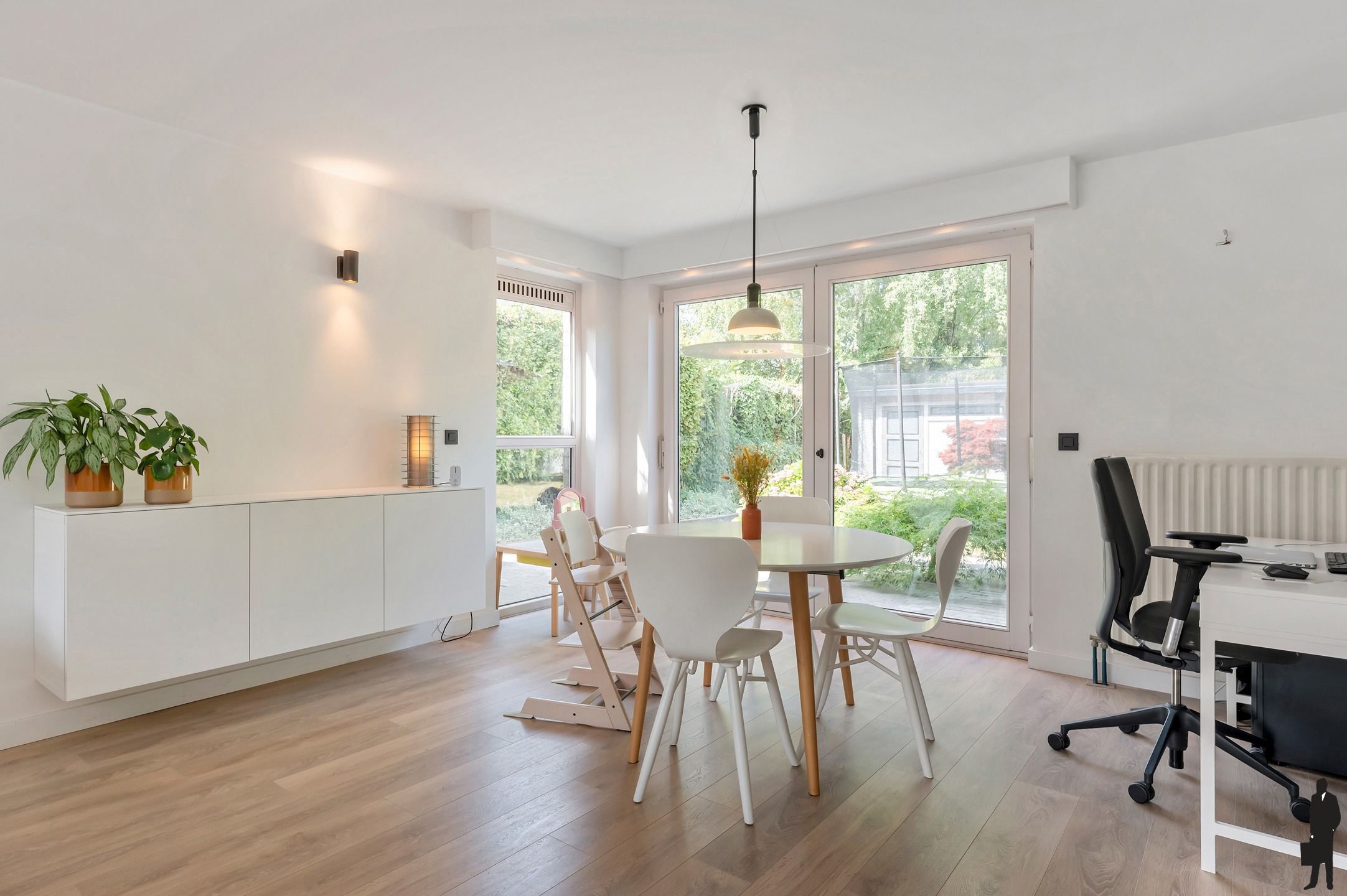 Vrijstaande woning met 3 slpks in doodlopende straat op 543 m². foto 6