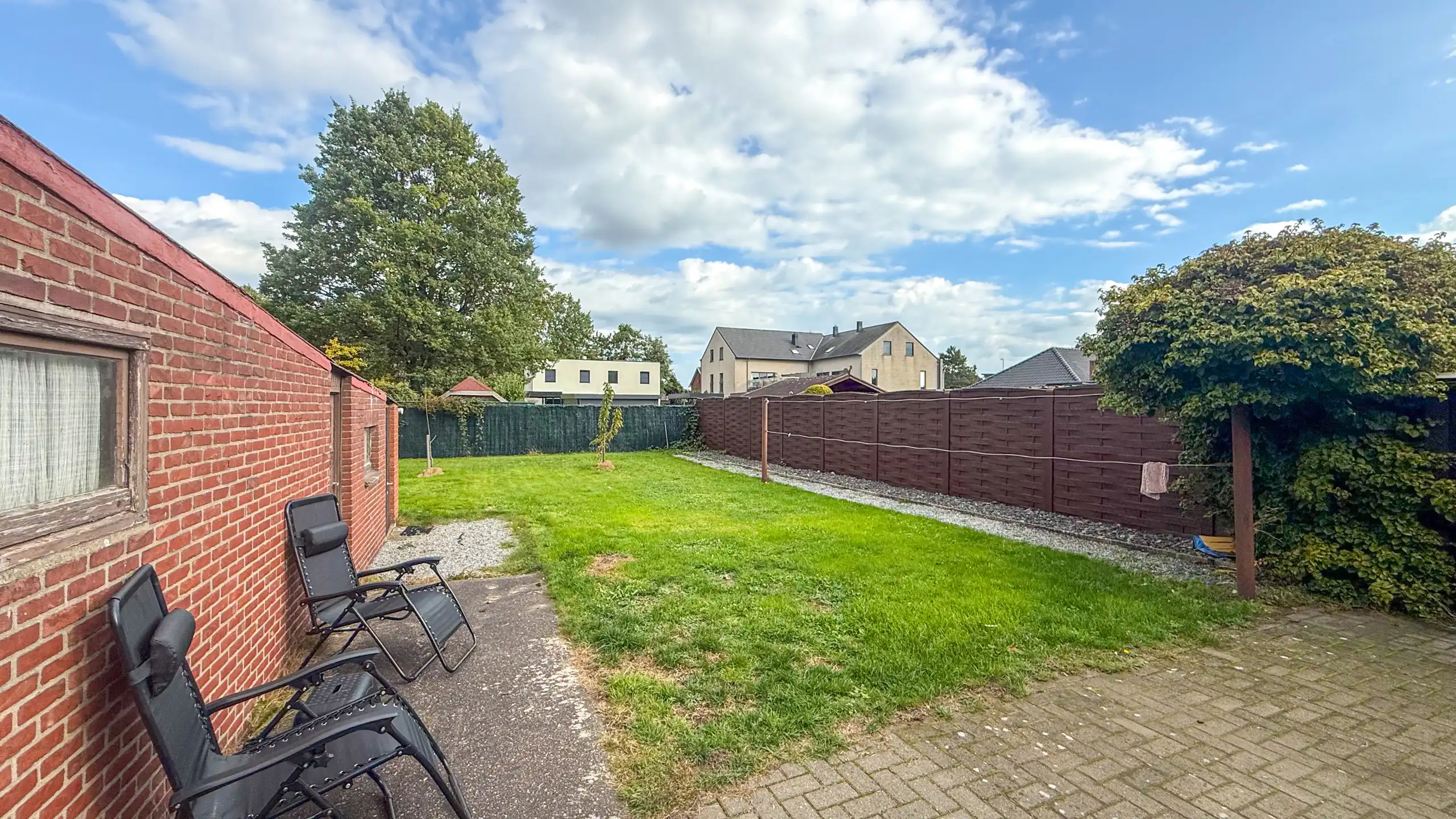 Instapklare woning met 3 slaapkamers op toplocatie! foto 10