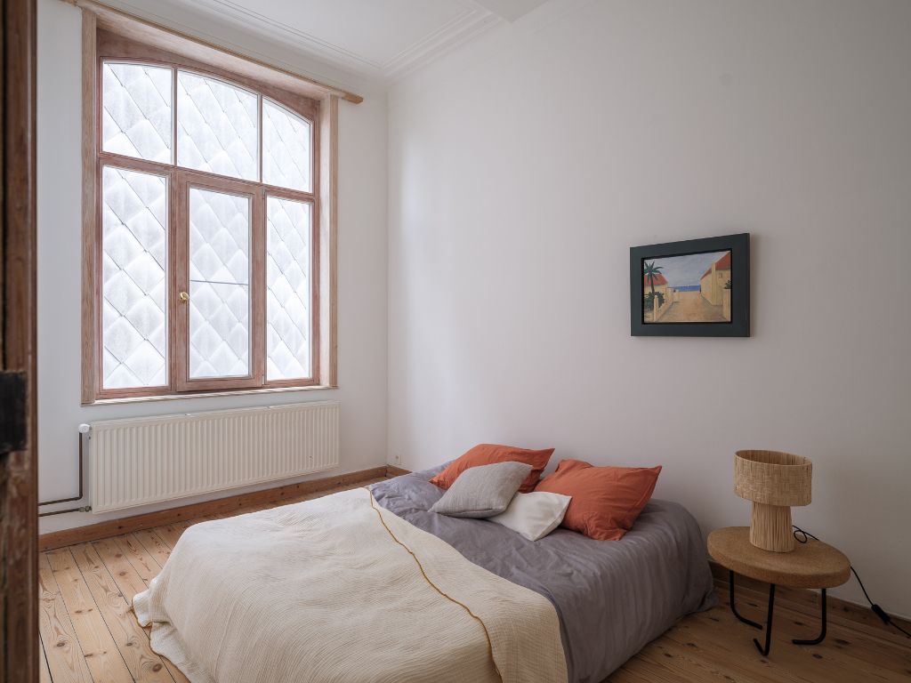Karaktervolle, gerenoveerde interbellumwoning met 4 slaapkamers en buitenruimte op wandelafstand van station Gent-Sint-Pieters. foto 16