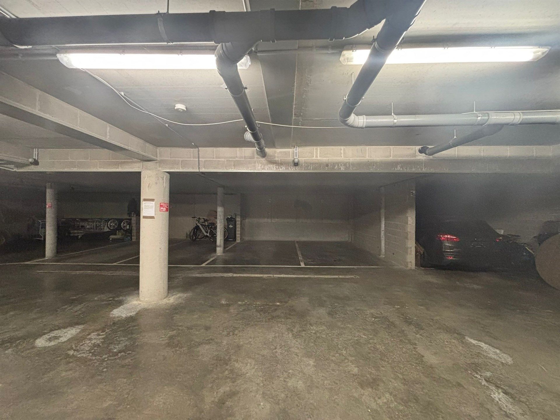 Ondergrondse autostaanplaats foto 4