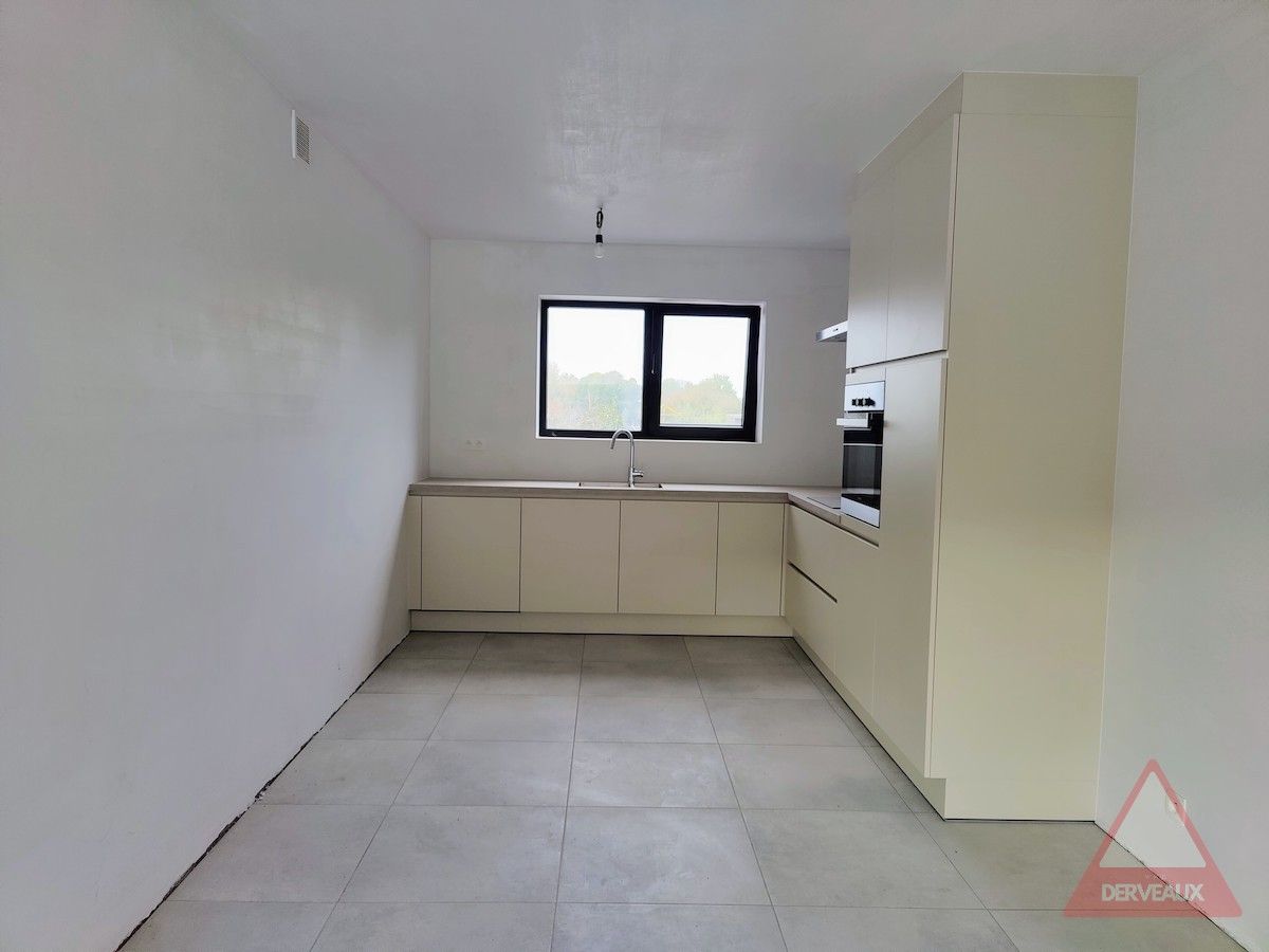 Zonnebeke – Instapklaar appartement op de 1ste verdieping nabij het Kasteelpark foto 3