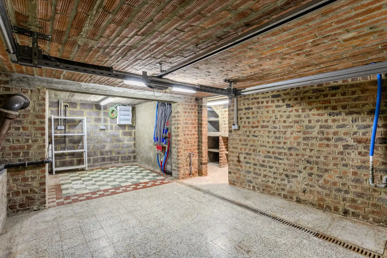 Gerenoveerde woning (EPC B) met 3 slpks (5 mogelijk) garage en tuin in een rustige straat te Lembeek foto 28