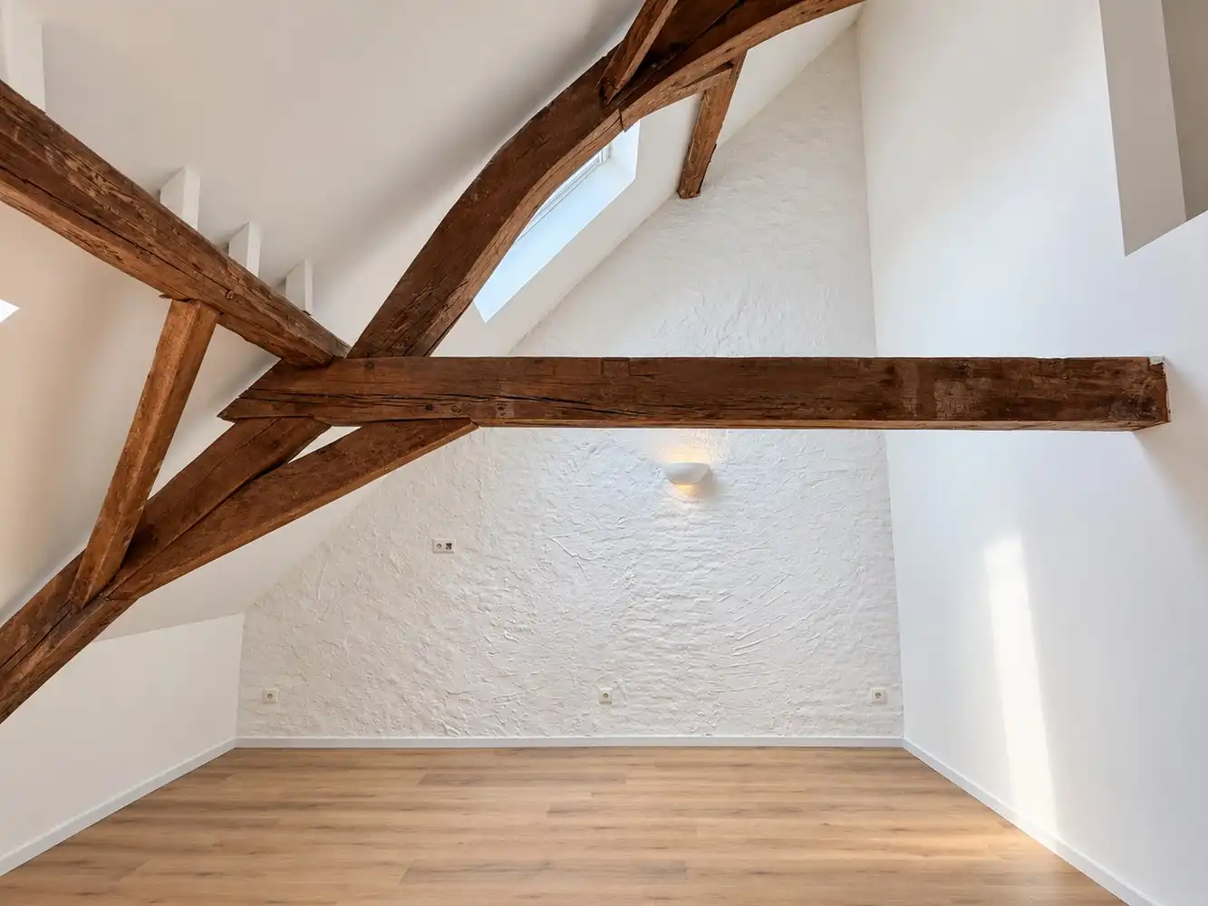 Stijlvol dakappartment Te Huur op toplocatie in centrum Lier foto 2