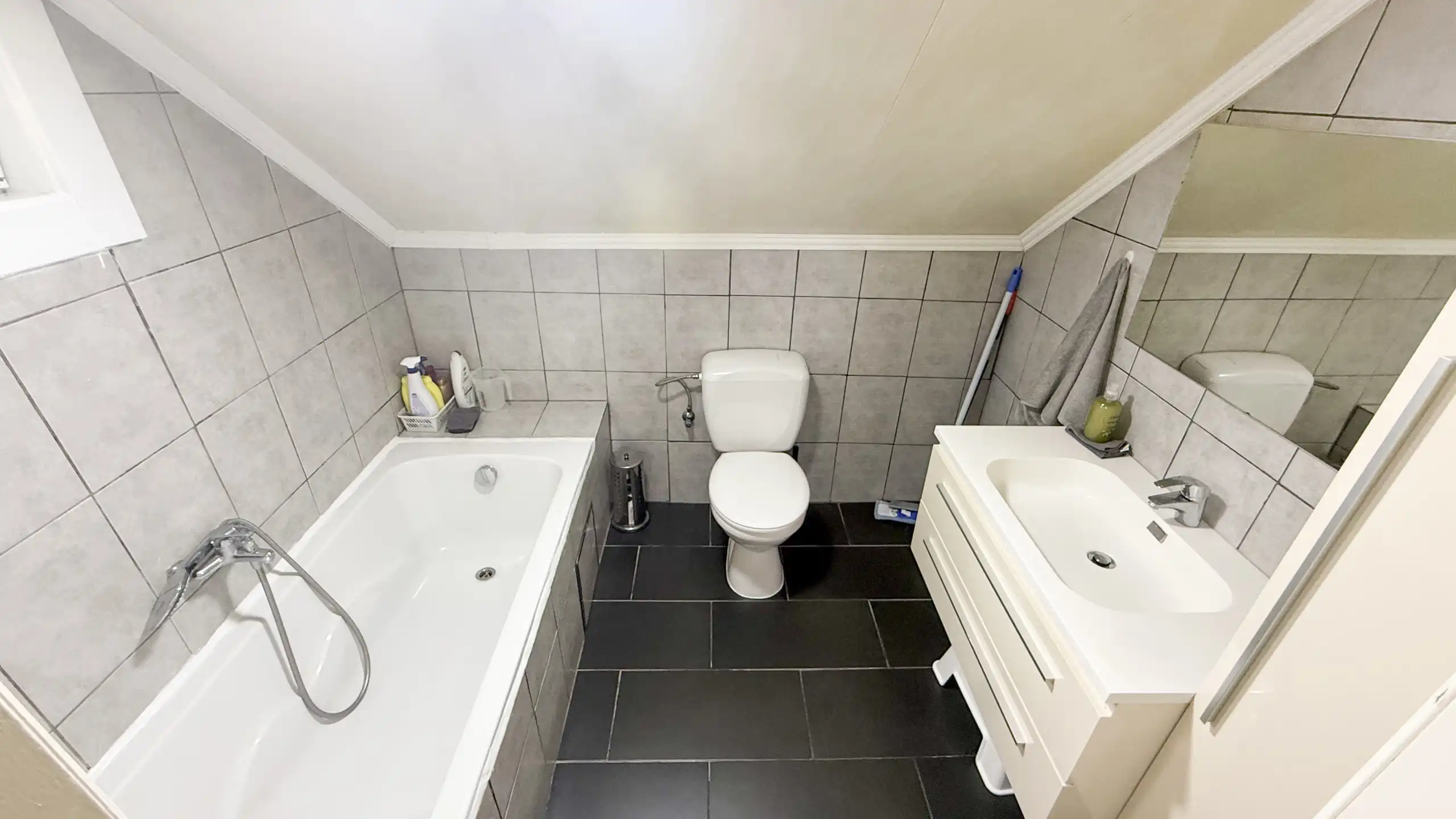 Charmante woning met 4 slpks in het hartje van Heusden! foto 33