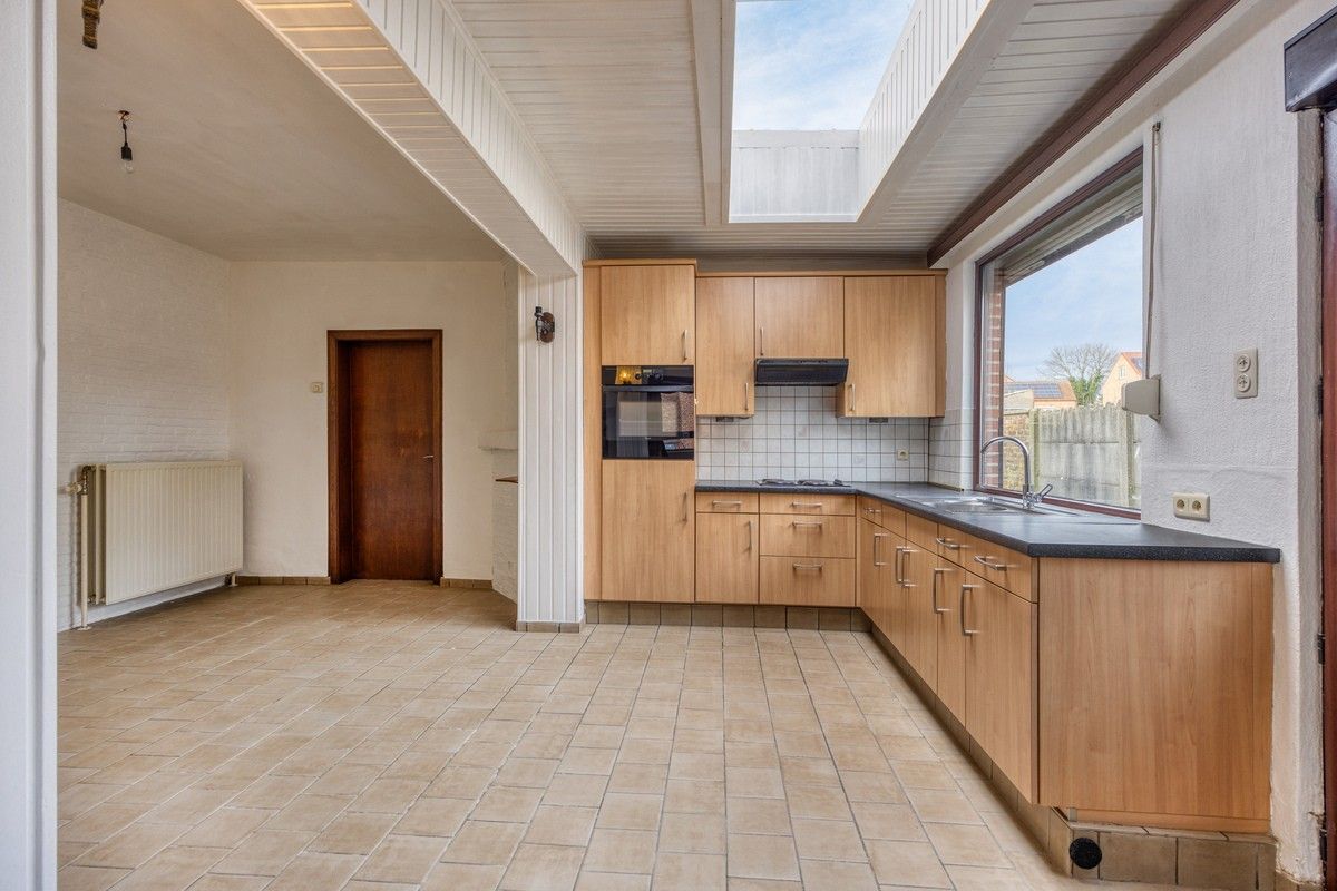 Charmante gezinswoning met 4 slaapkamers, tuin en veel potentieel in het gezellige Vlijtingen, Riemst. foto 13