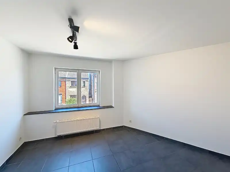 Lichtrijk appartement met ruim terras + garage foto 5