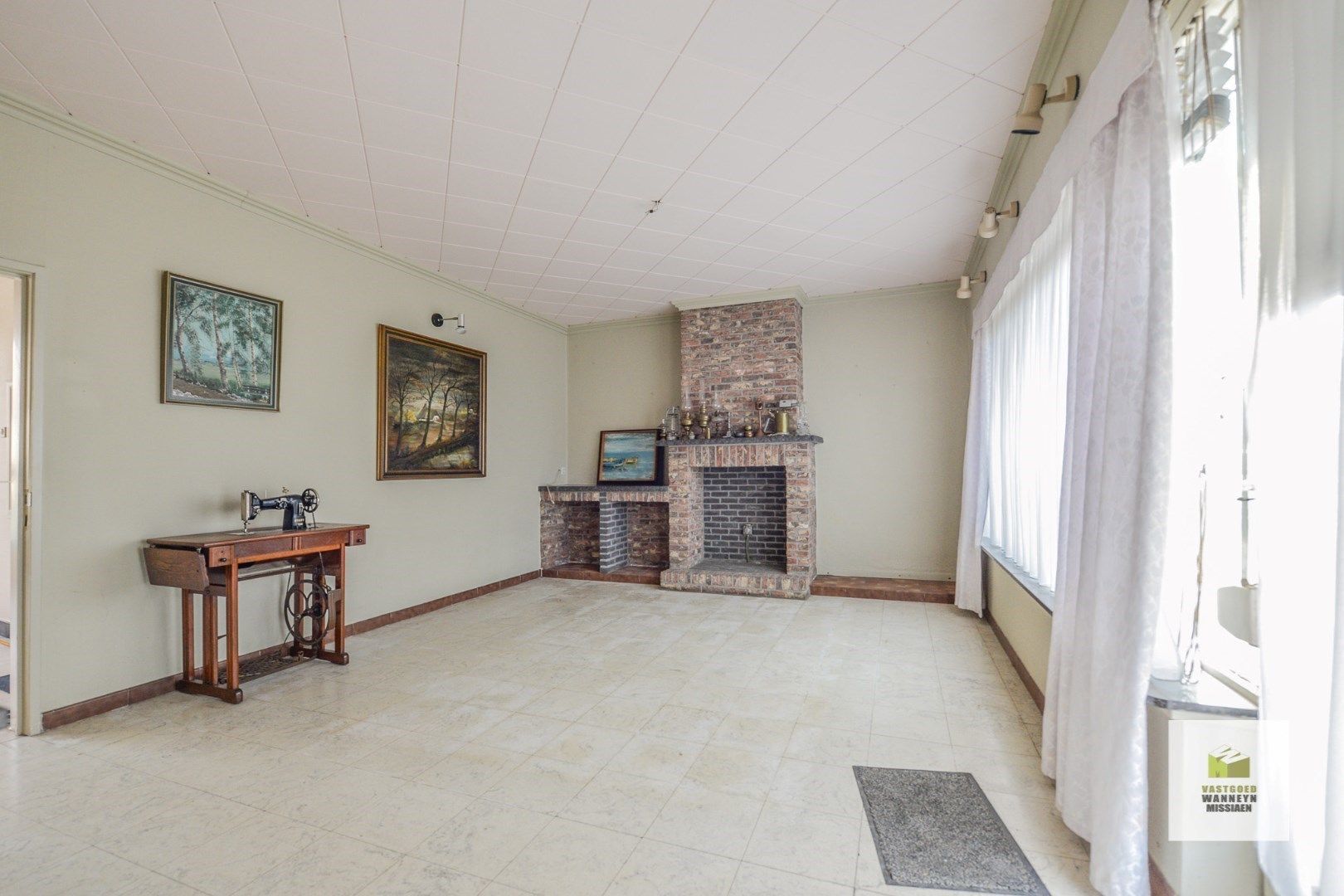 Te renoveren woning op rustige ligging met garage, tuin en 3 slaapkamers foto 3