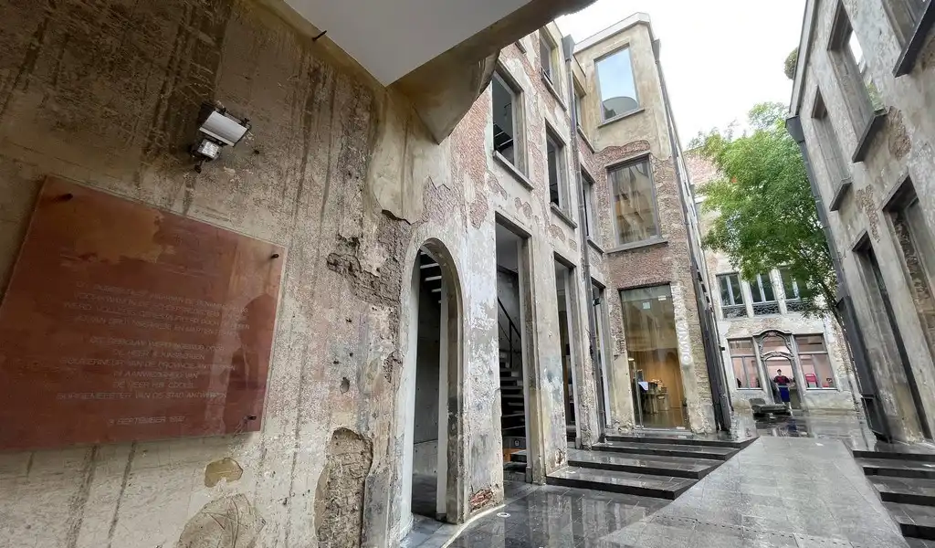 Kantoorruimte te huur in historisch pand in hartje Antwerpen foto 14