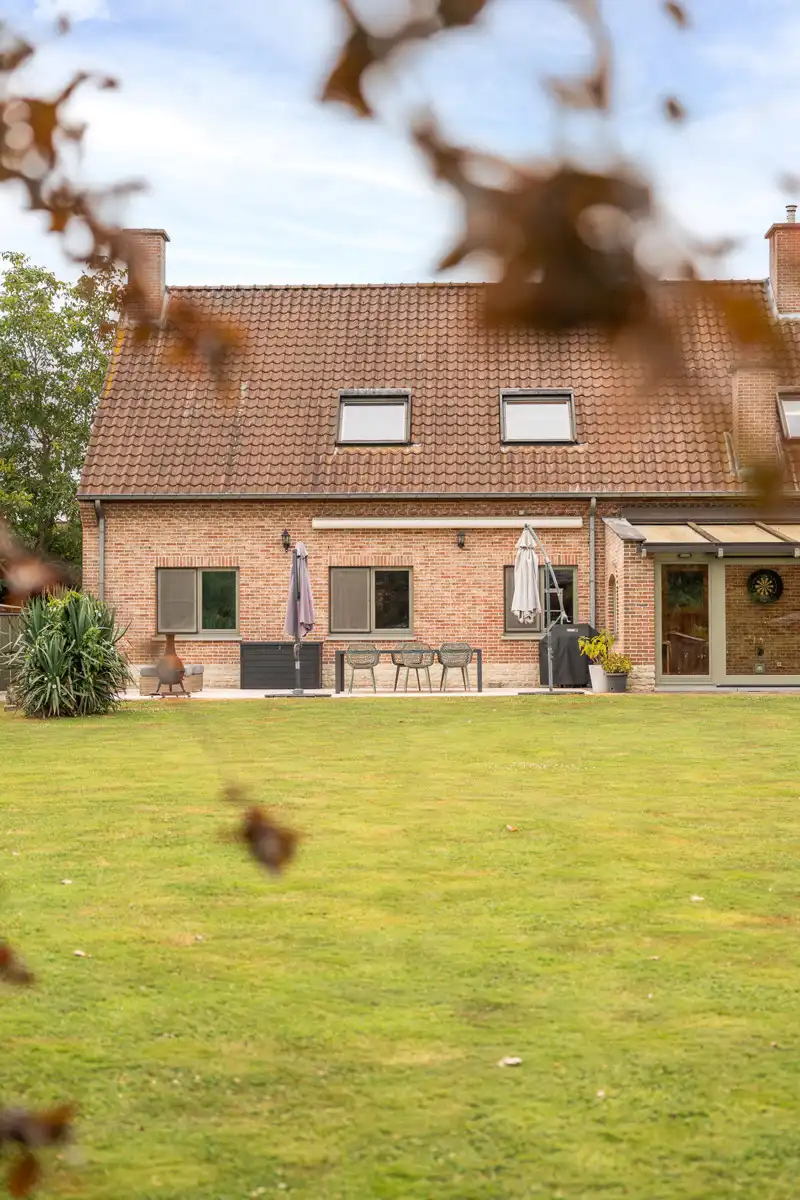 Karaktervolle kangoeroewoning met ruim perceel op toplocatie foto 34