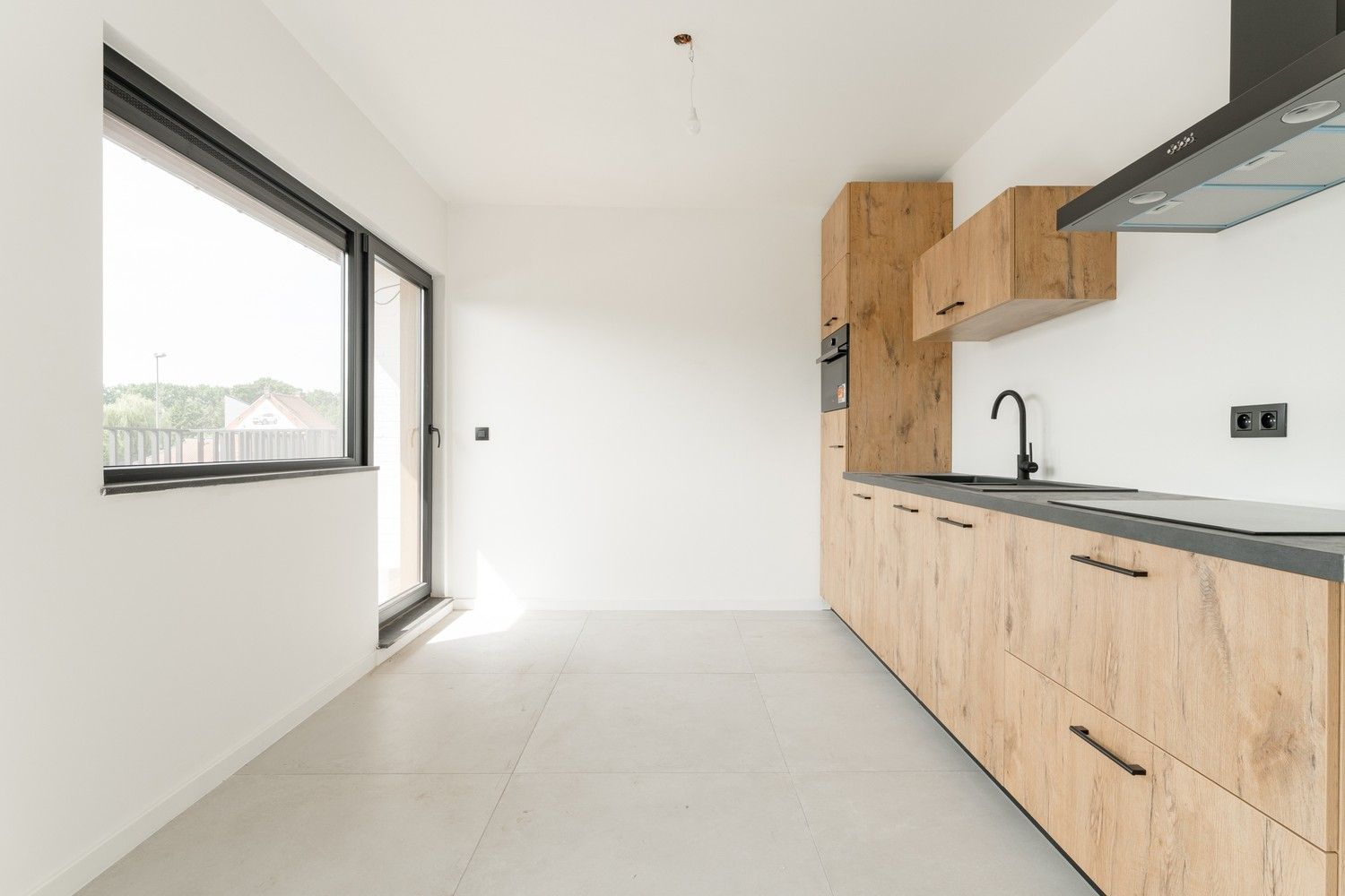 Zeer ruim 3 SLK appartement 2 terrassen met privatieve garagebox en berging en eigen trappenhal foto 4