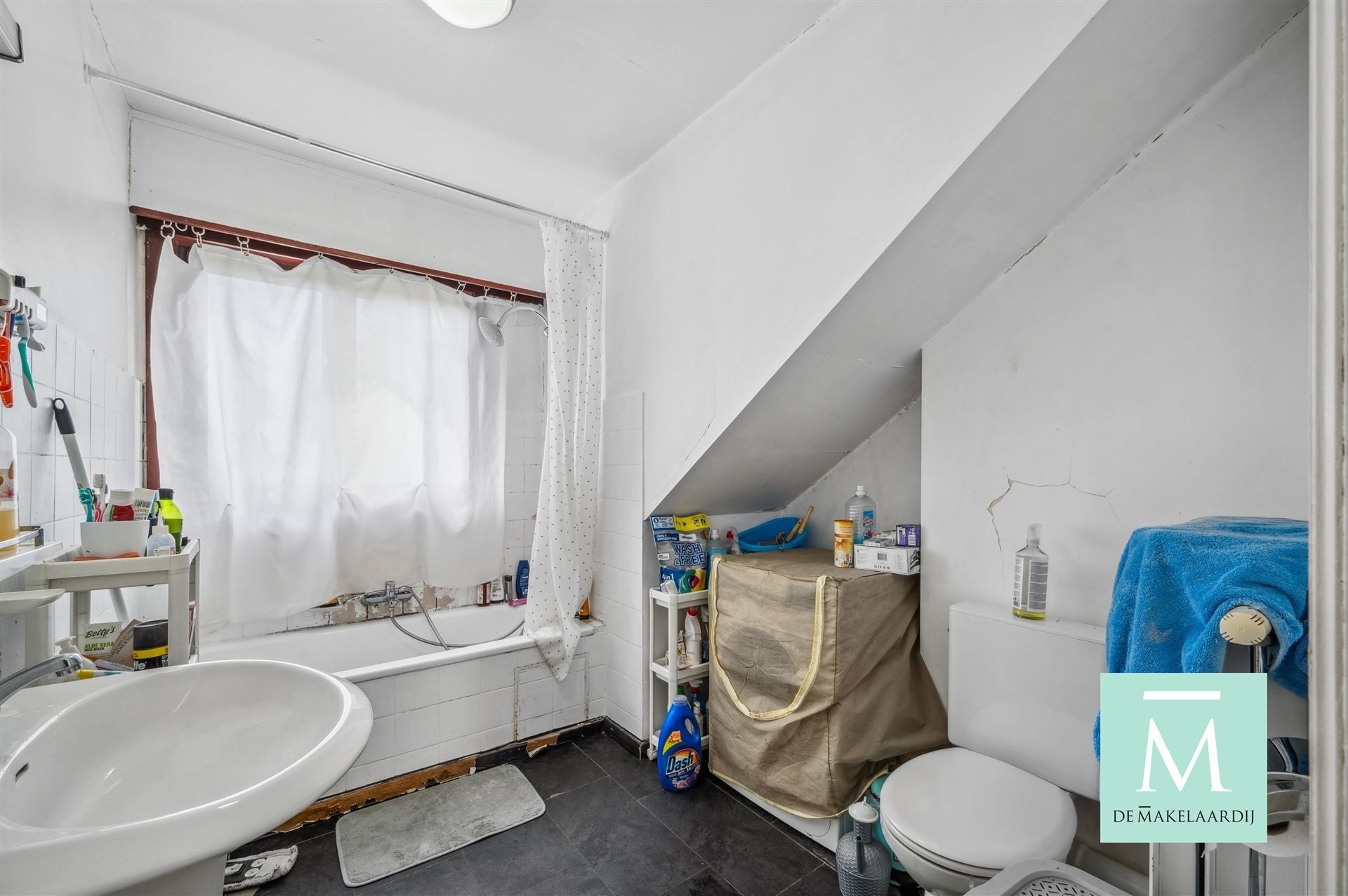 Op te frissen duplex-appartement, 3 slaapkamers en terras op toplocatie! foto 10