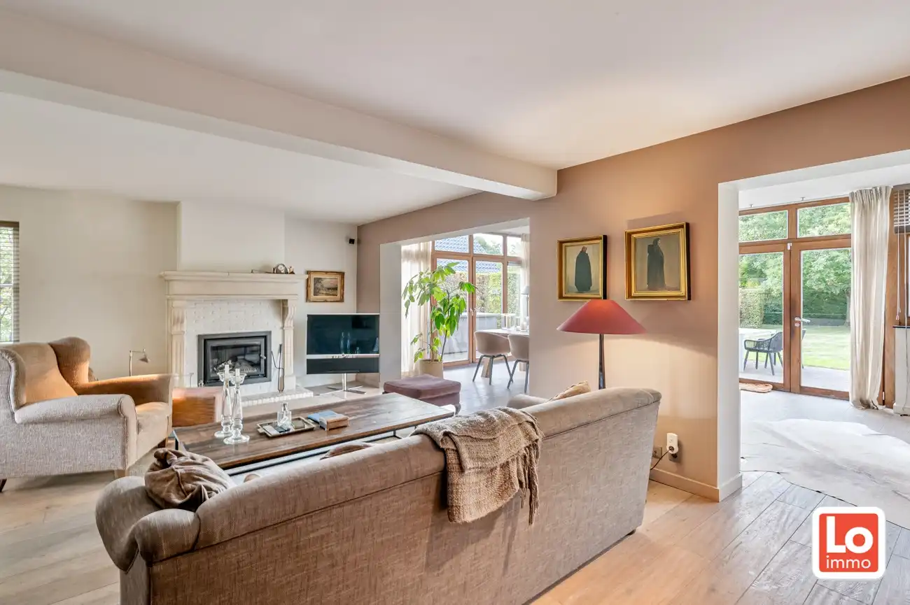 VERKOCHT! Charmante alleenstaande woning met inpandige garage en grote tuin op een rustige, groene locatie nabij het centrum van Beervelde! foto 9