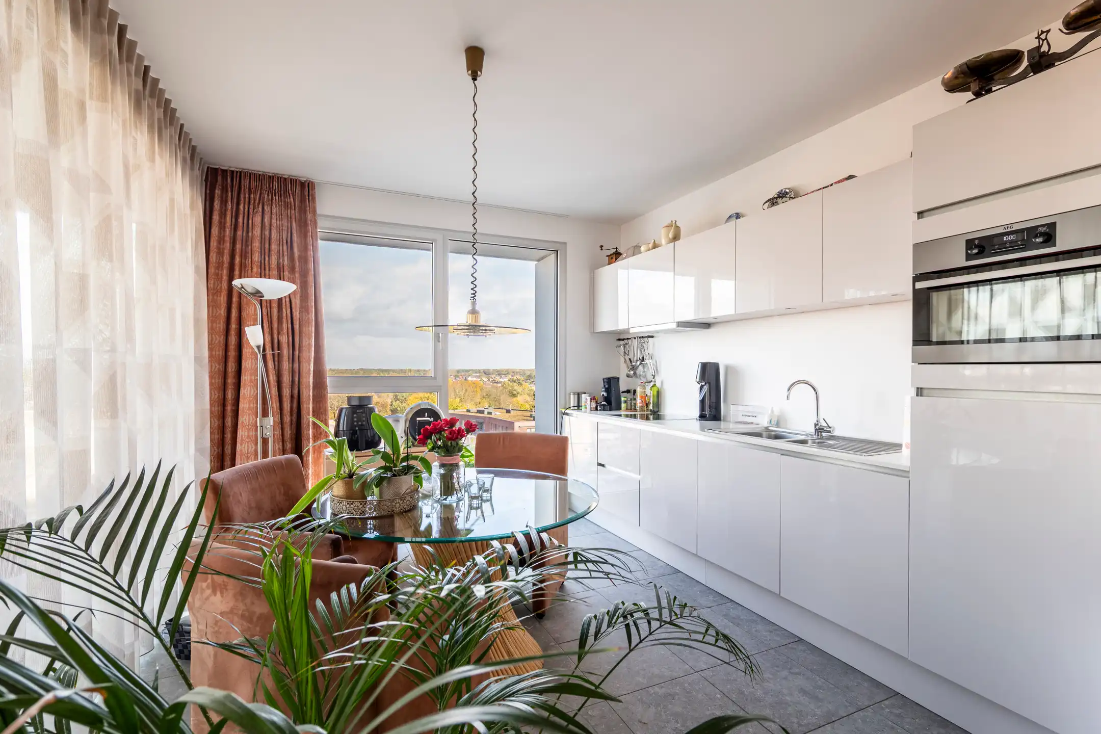 Luxe appartement met 3 slaapkamers in Turnova Toren foto 3
