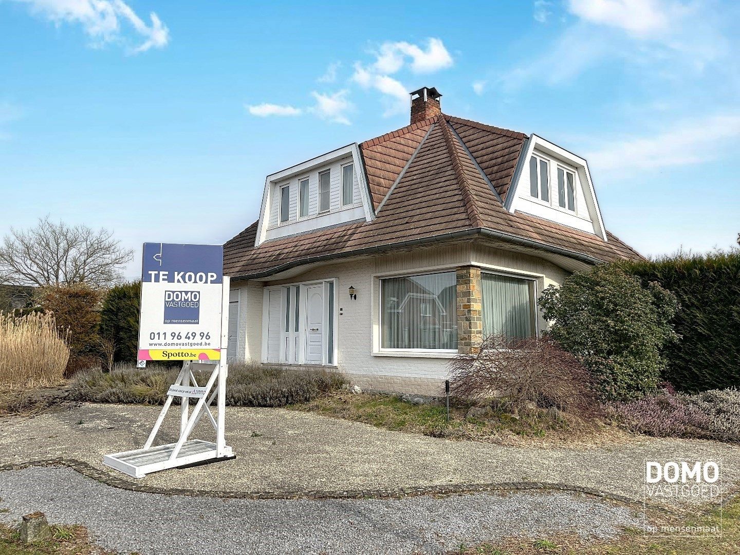 Hoofdfoto van de publicatie: RUIME GEZINSWONING MET TUIN EN GARAGE TE KERMT 