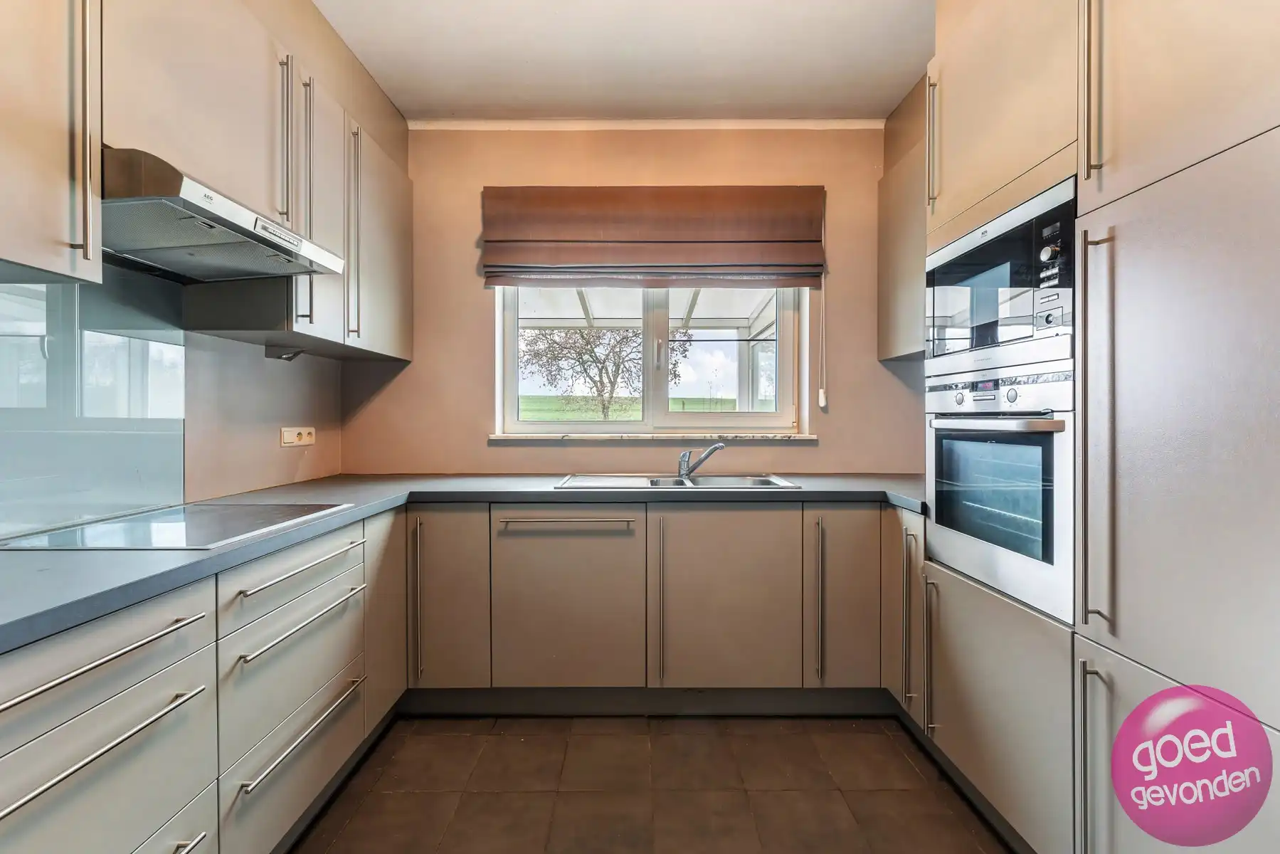 VILLA - 5 tot 6 SLK - TERRAS - TUIN - VERANDA - GARAGE foto 7