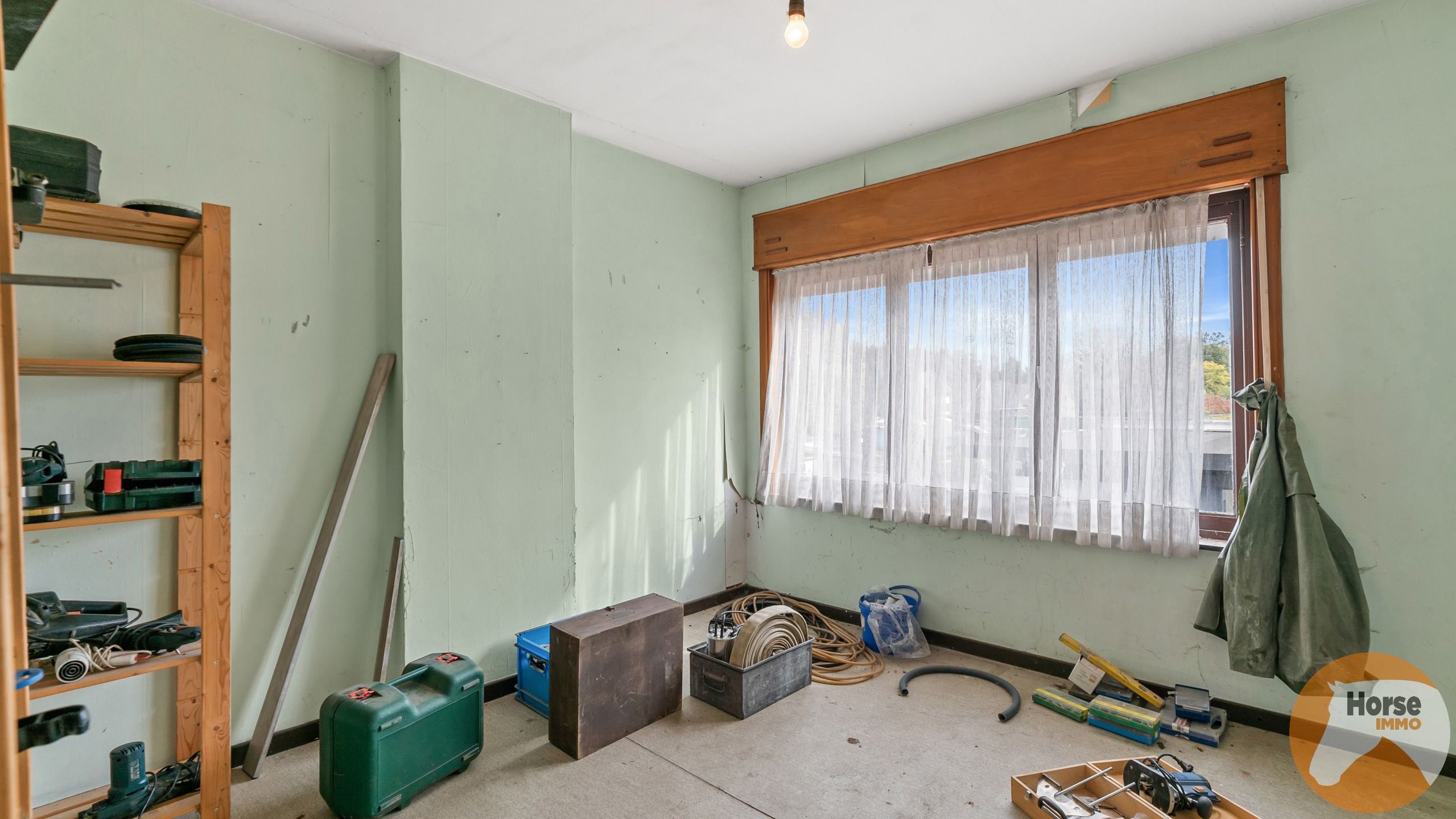 SCHERPENHEUVEL-ZICHEM - Te renoveren 3 gevelwoning met weide foto 15