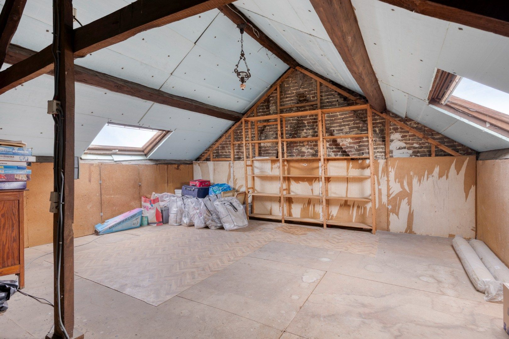 Grote woning met mooie tuin en 2 garages in Tongeren-Vreren foto 21