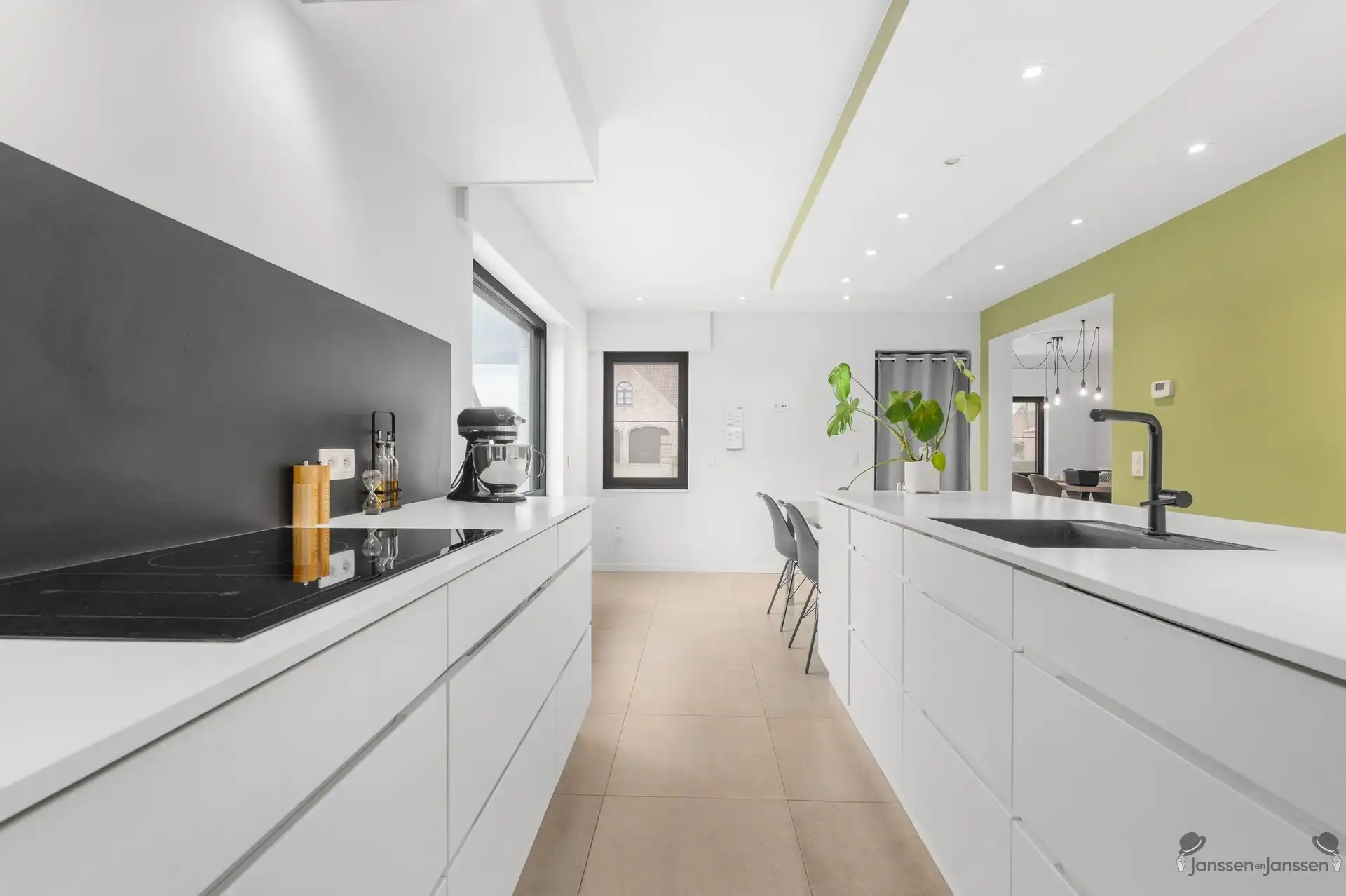 Gerenoveerde woning met 3 slaapkamers te Tessenderlo foto 11