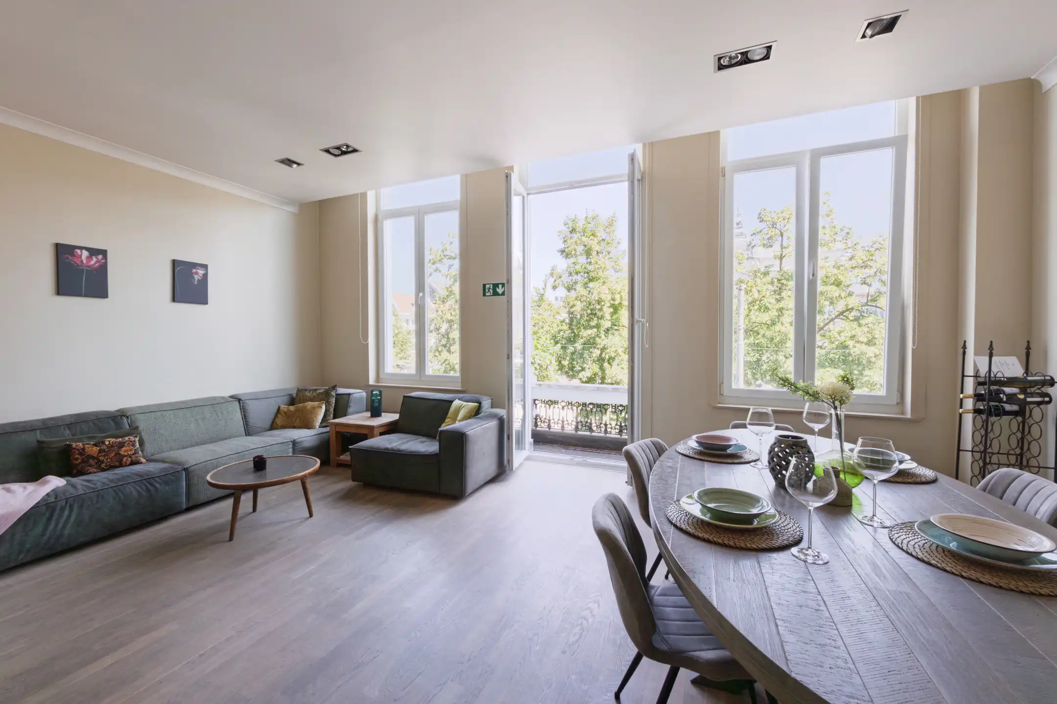 ANTWERPEN CENTRUM - Ruim appartement op de Groenplaats foto 3