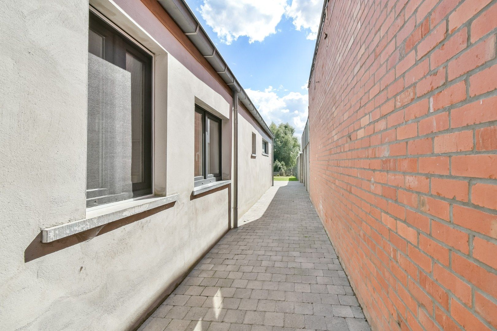 Instapklare en energiezuinige woning in het hart van Kortemark! foto 16