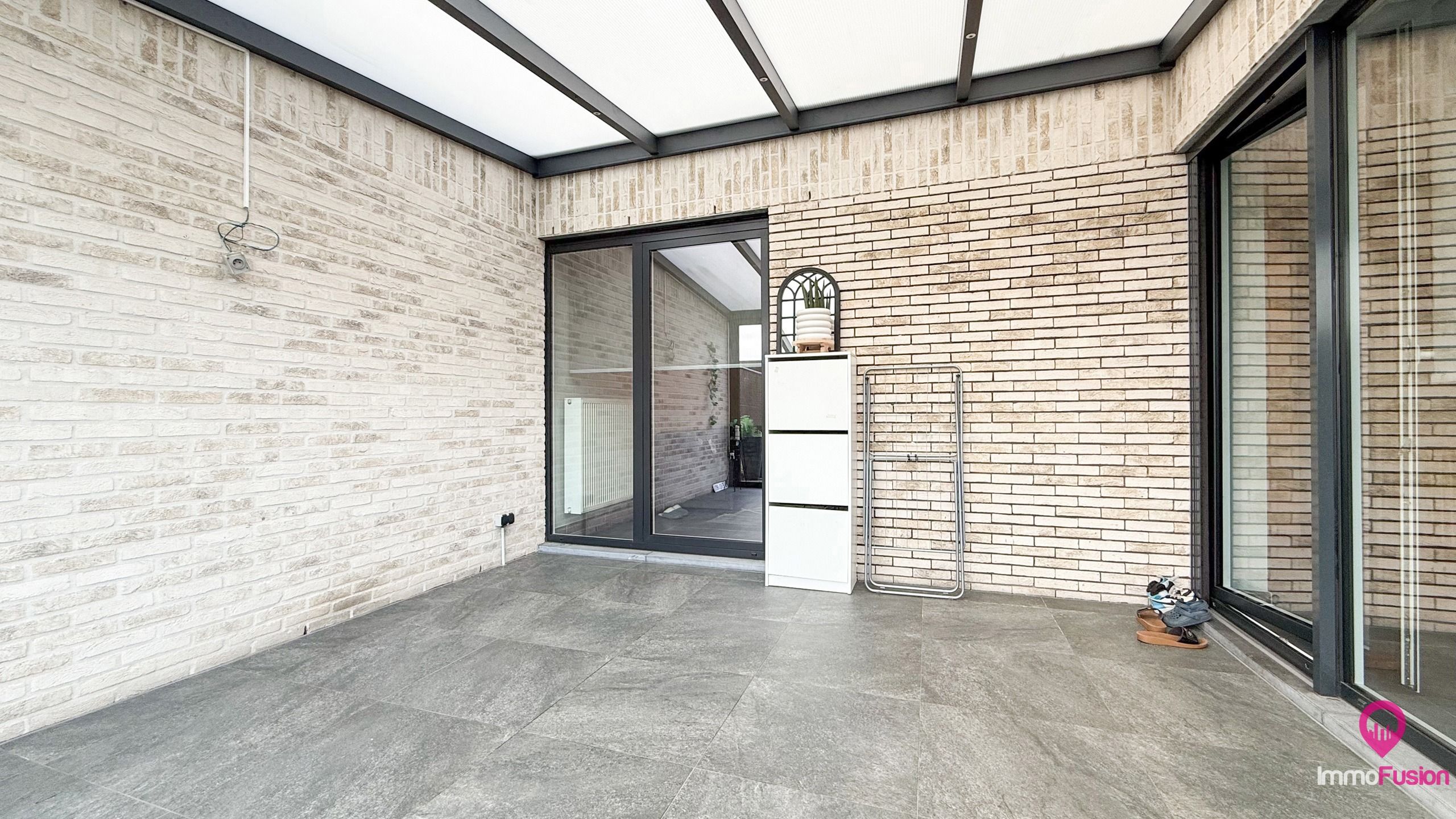Recente halfopen woning met 2slpk en mooi tuin in Boekt! foto 14