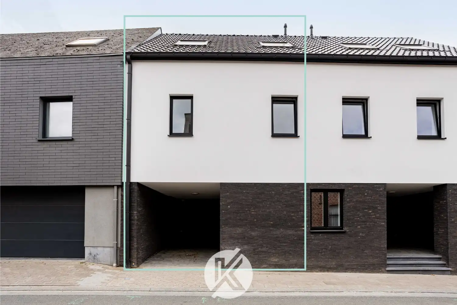 Leuke gezinswoning met 4 slaapkamers foto {{pictureIndex}}