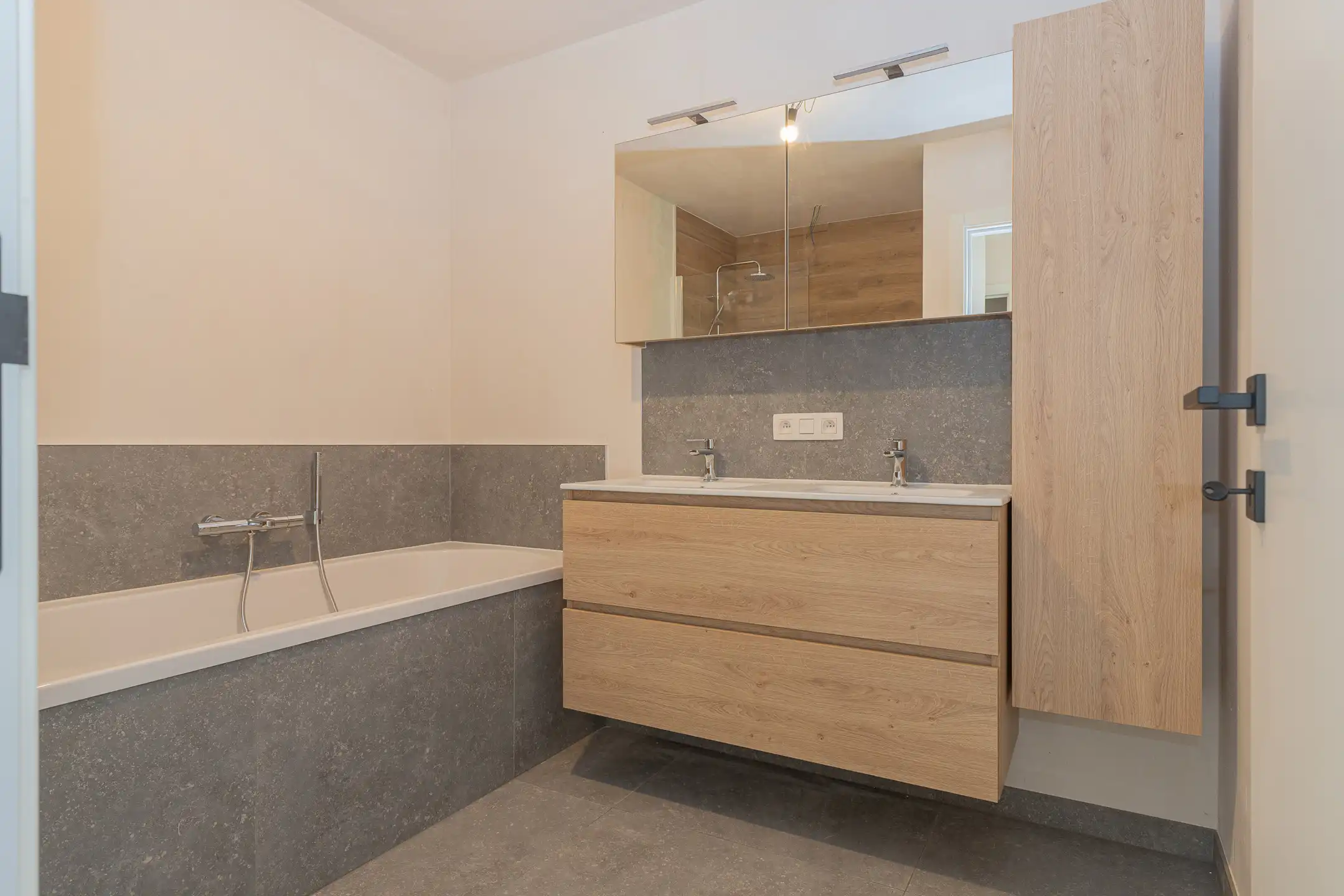 LEDE - Mooie pastorijwoning in centrum - 6% BTW mogelijk! foto 15